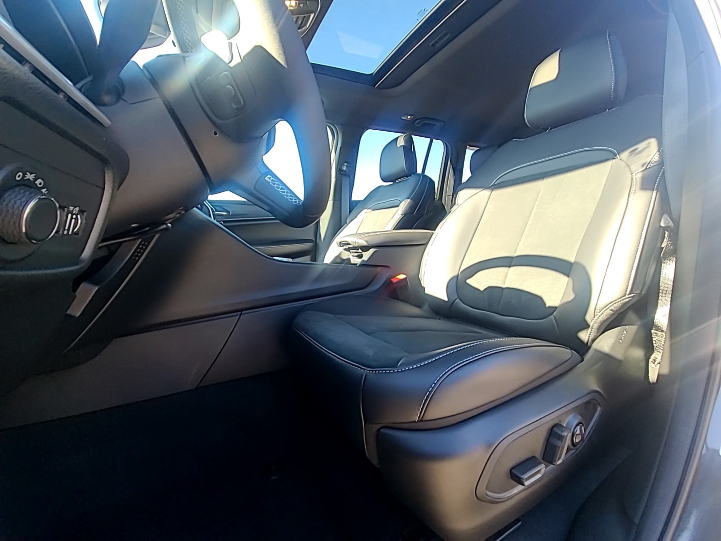 2025 Jeep Grand Cherokee ALTITUDE X 4X2 Baltic Gray at Griffin CDJR