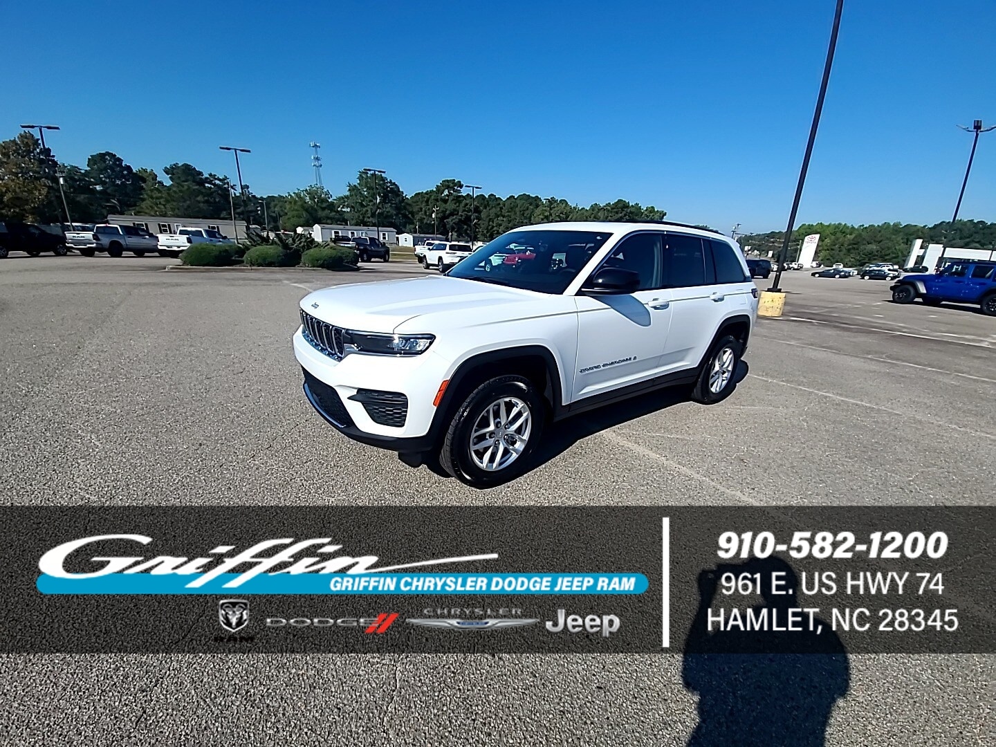 2025 Jeep Grand Cherokee Laredo's photo