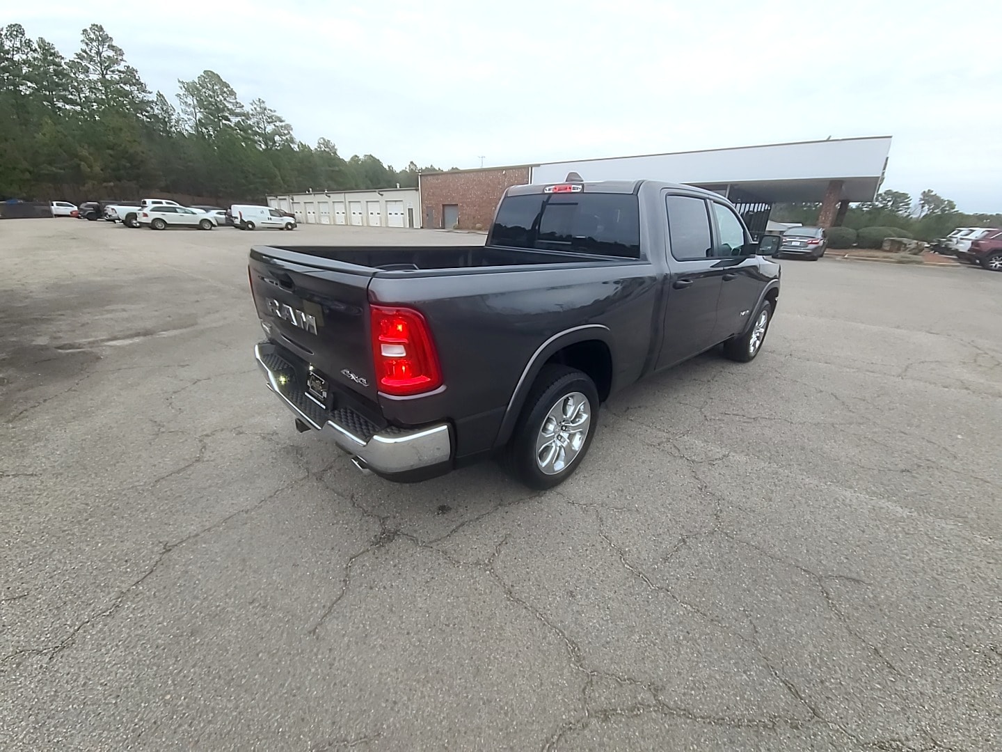 2026 Ram 1500 BIG HORN CREW CAB 4X4 6'4 BOX Granite Crystal at Griffin CDJR