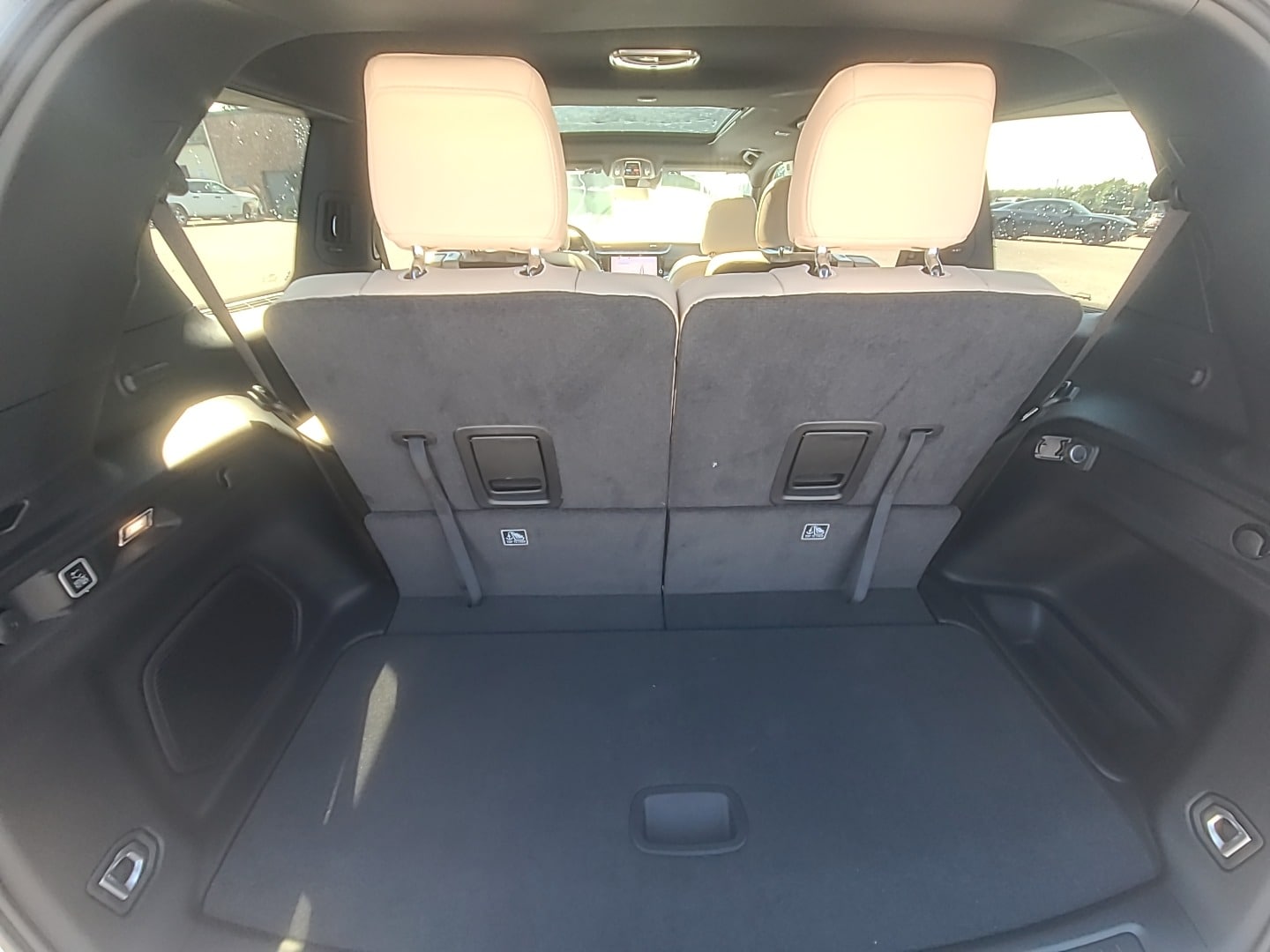 2026 Jeep Grand Cherokee L LIMITED 4X2 Bright White at Griffin CDJR