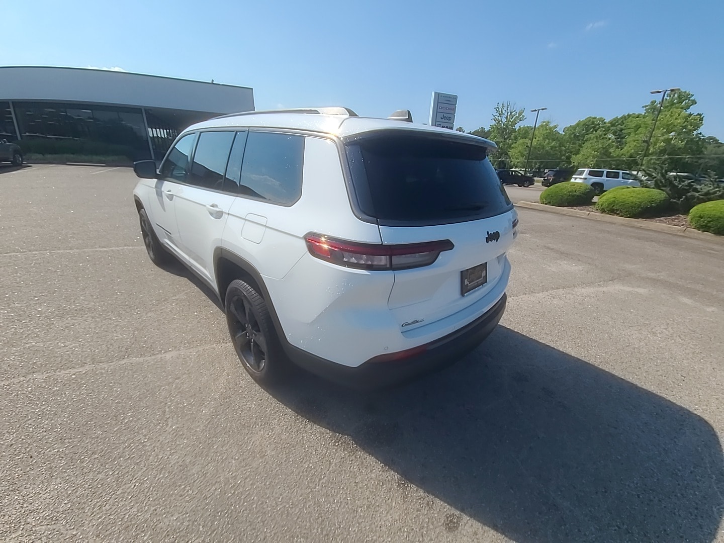 2026 Jeep Grand Cherokee L LIMITED 4X2 Bright White at Griffin CDJR