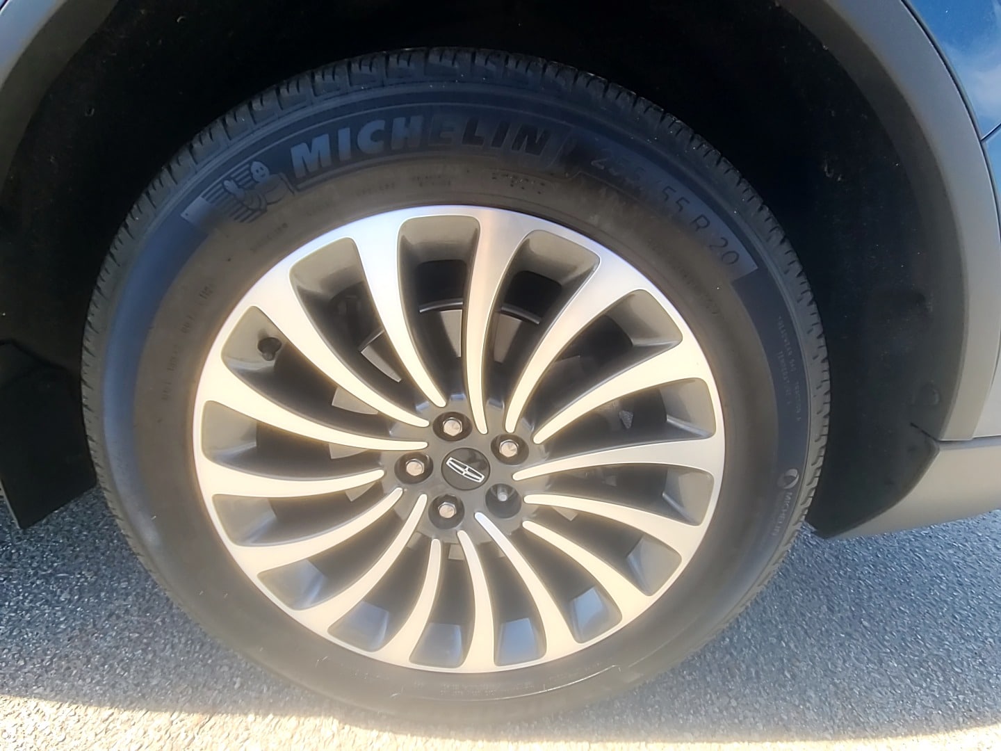 2020 Lincoln Aviator Reserve Blue at Griffin Nissan