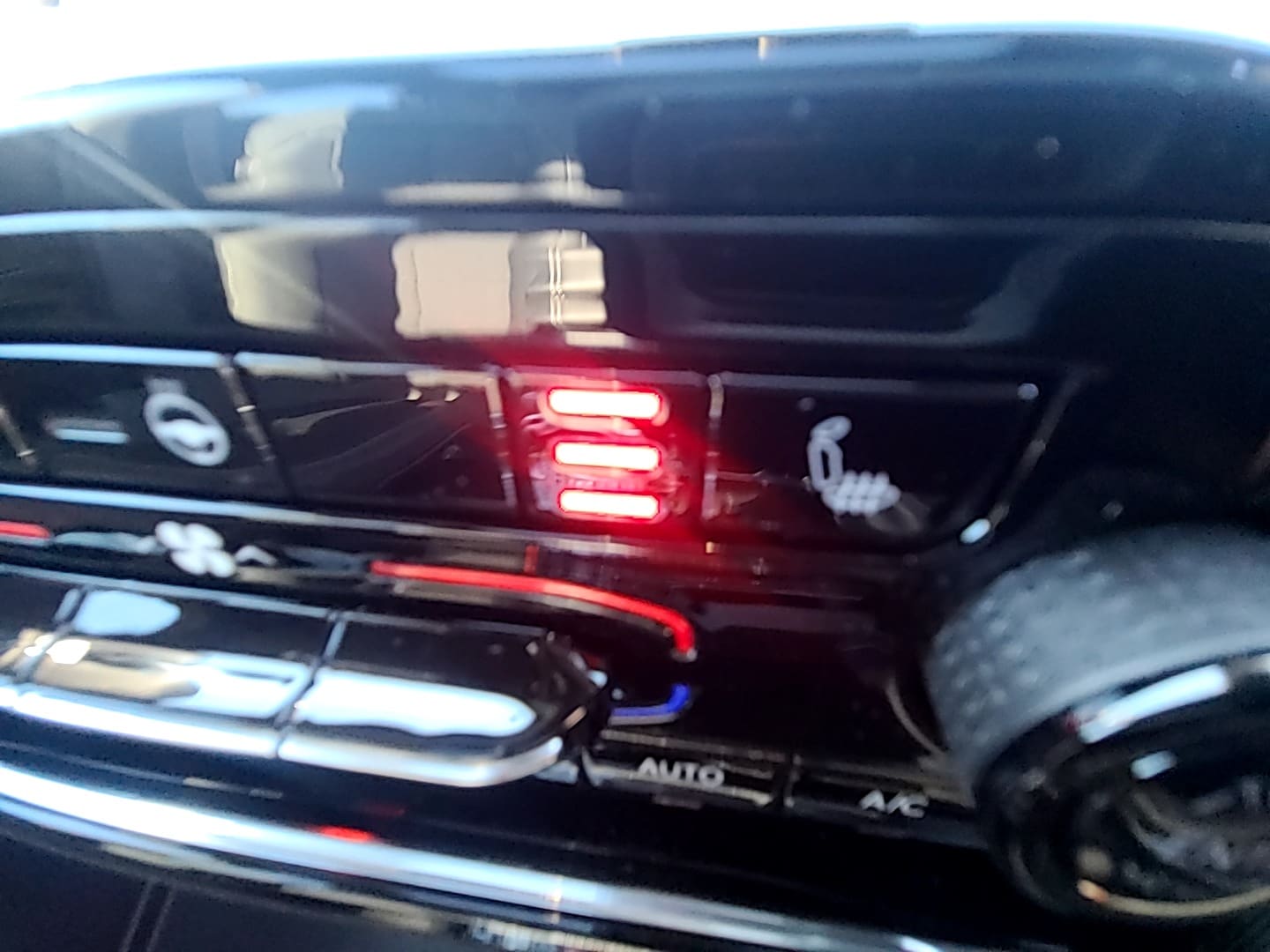 2025 Jeep Grand Cherokee LAREDO X 4X2 - 9