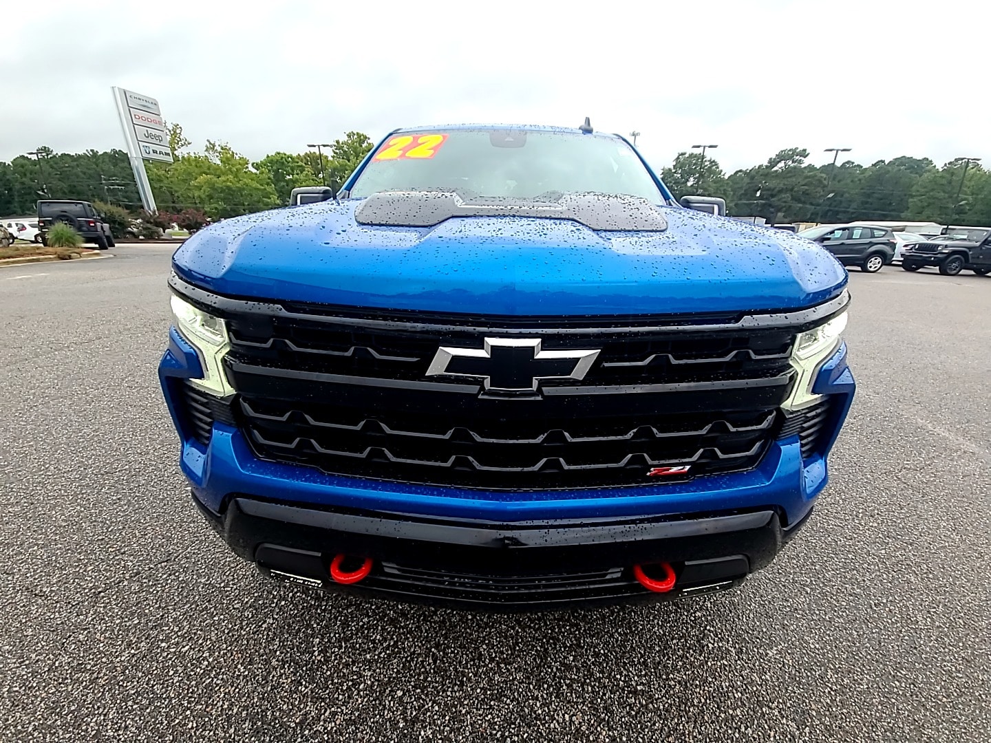 Used 2022 Chevrolet Silverado 1500 LT Trail Boss with VIN 3GCUDFEDXNG571342 for sale in Hamlet, NC