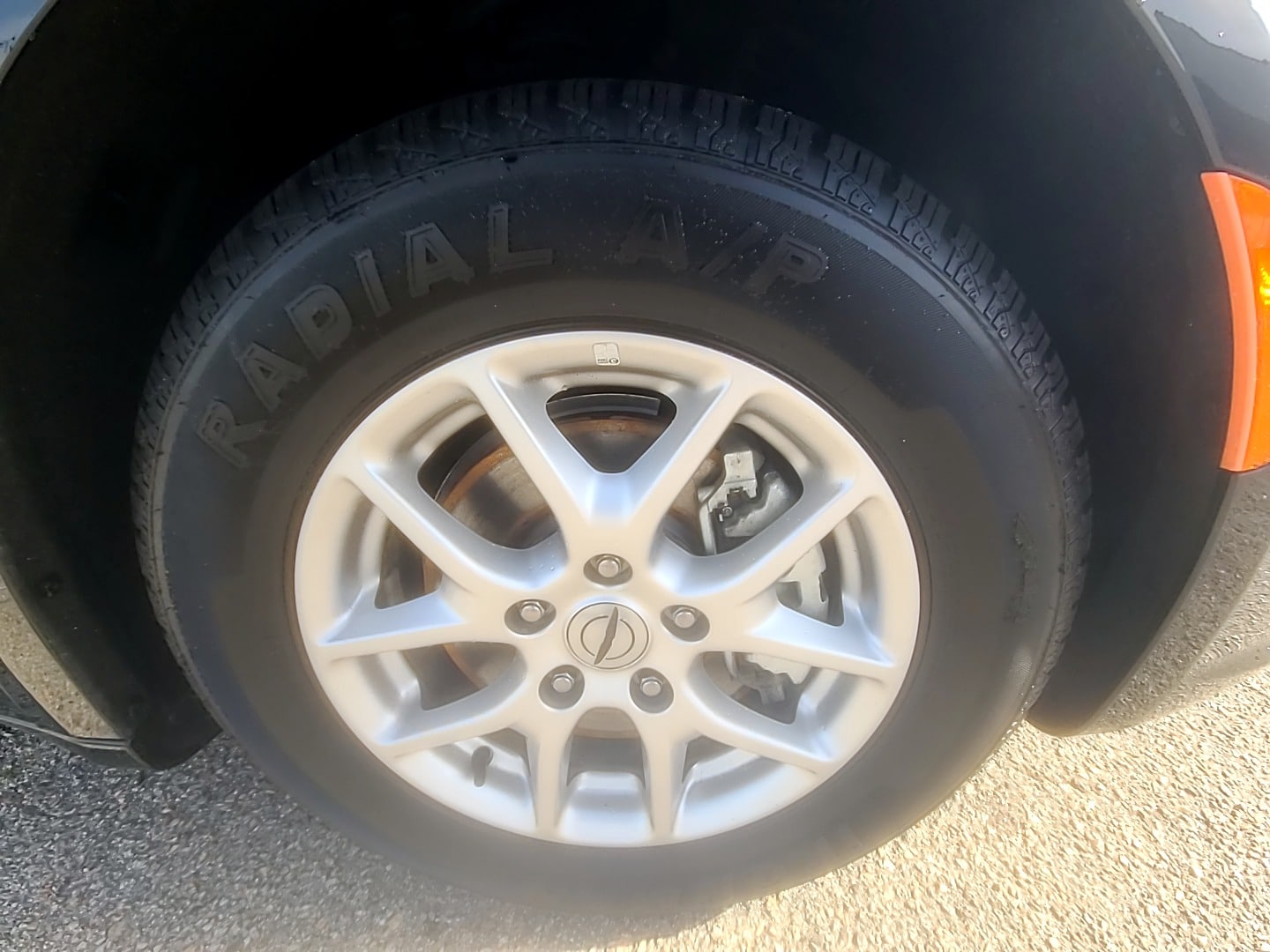 2023 Chrysler Pacifica Touring L Brilliant Black Crystal Pearlcoat at Griffin CDJR
