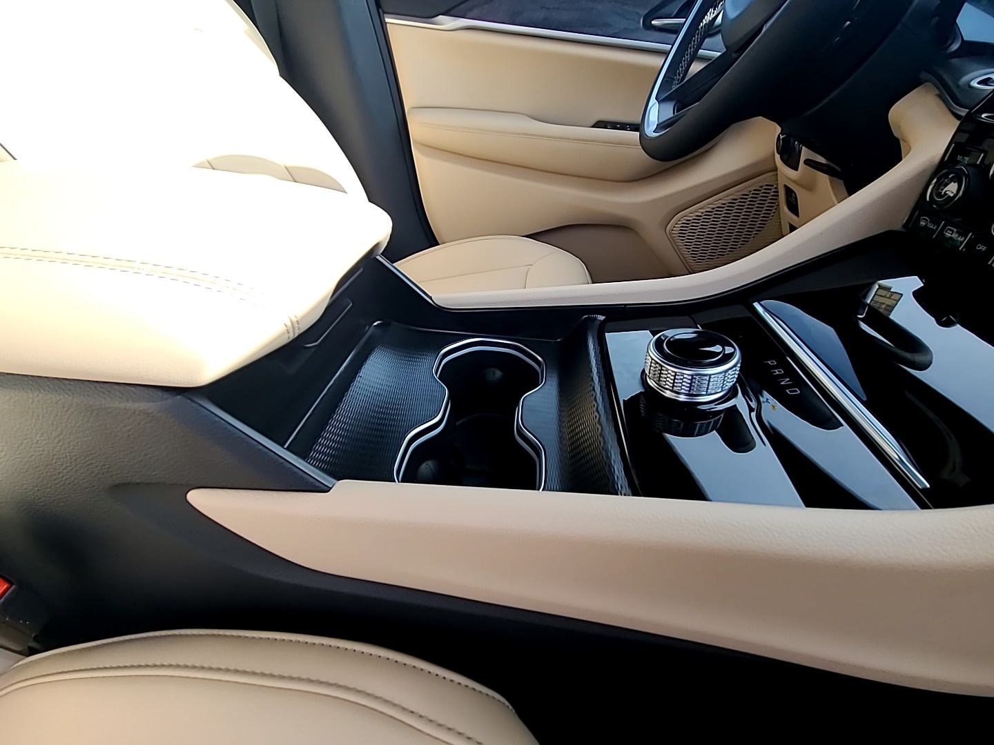 2025 Jeep Grand Cherokee LIMITED 4X2 - 6