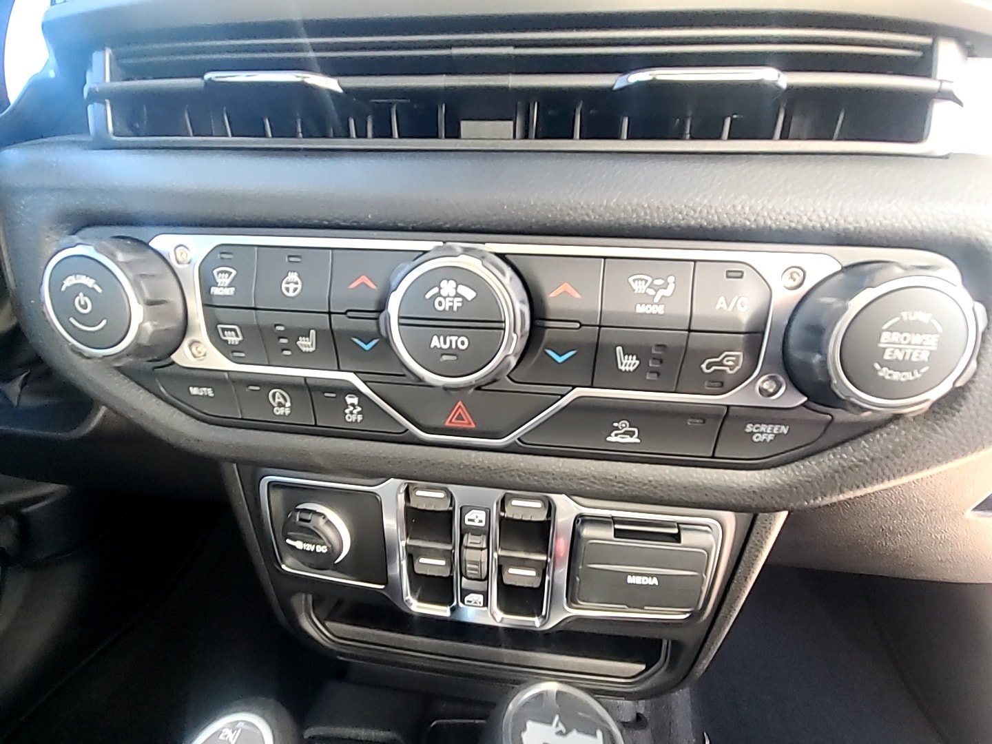 2026 Jeep Wrangler 4-DOOR SPORT S - 11