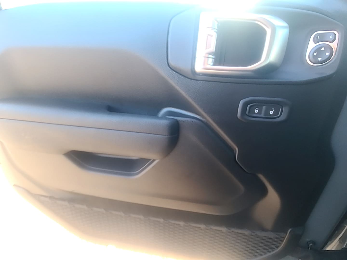 2026 Jeep Gladiator SPORT S 4X4 anvil clearcoat at Griffin CDJR