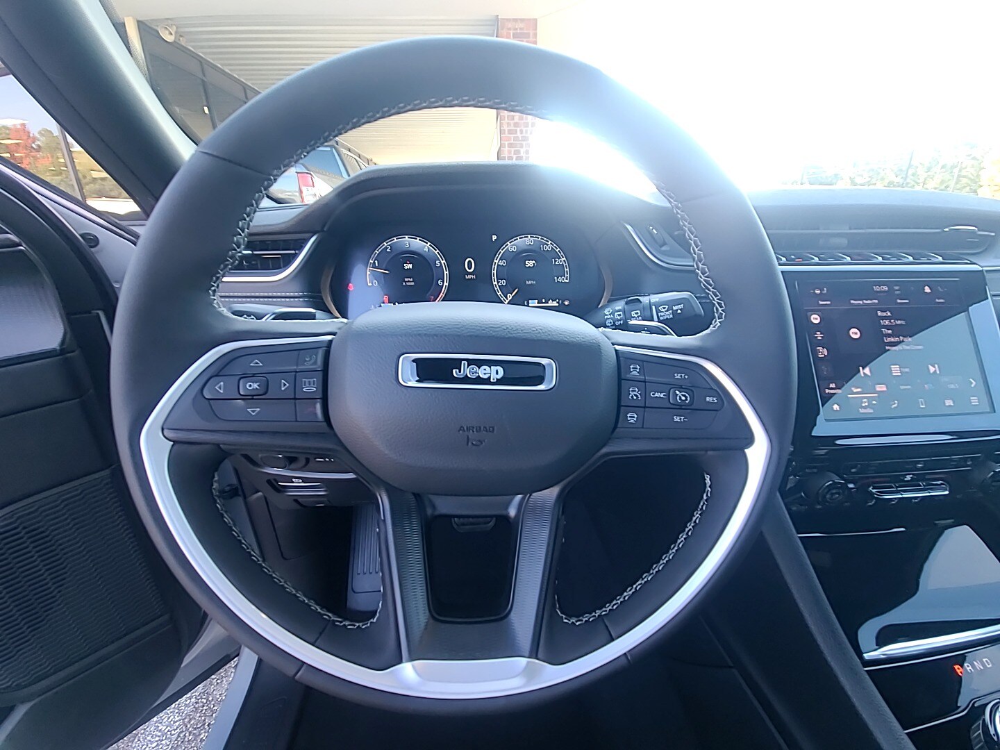 2025 Jeep Grand Cherokee L ALTITUDE X 4X2 Silver Zynith at Griffin CDJR