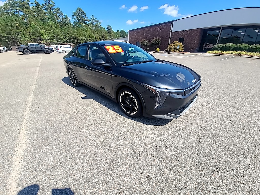 Used 2025 Kia K4 EX Car