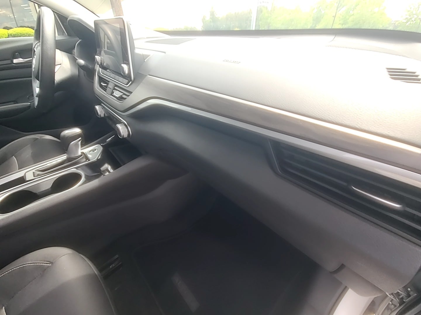 2024 Nissan Altima 2.5 SV Brilliant Silver Metallic at Griffin Nissan