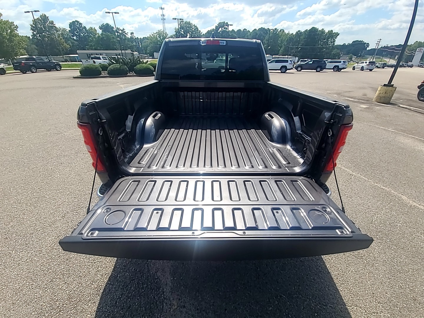 2026 Ram 1500 LONE STAR CREW CAB 4X4 5'7 BOX Granite Crystal at Griffin CDJR