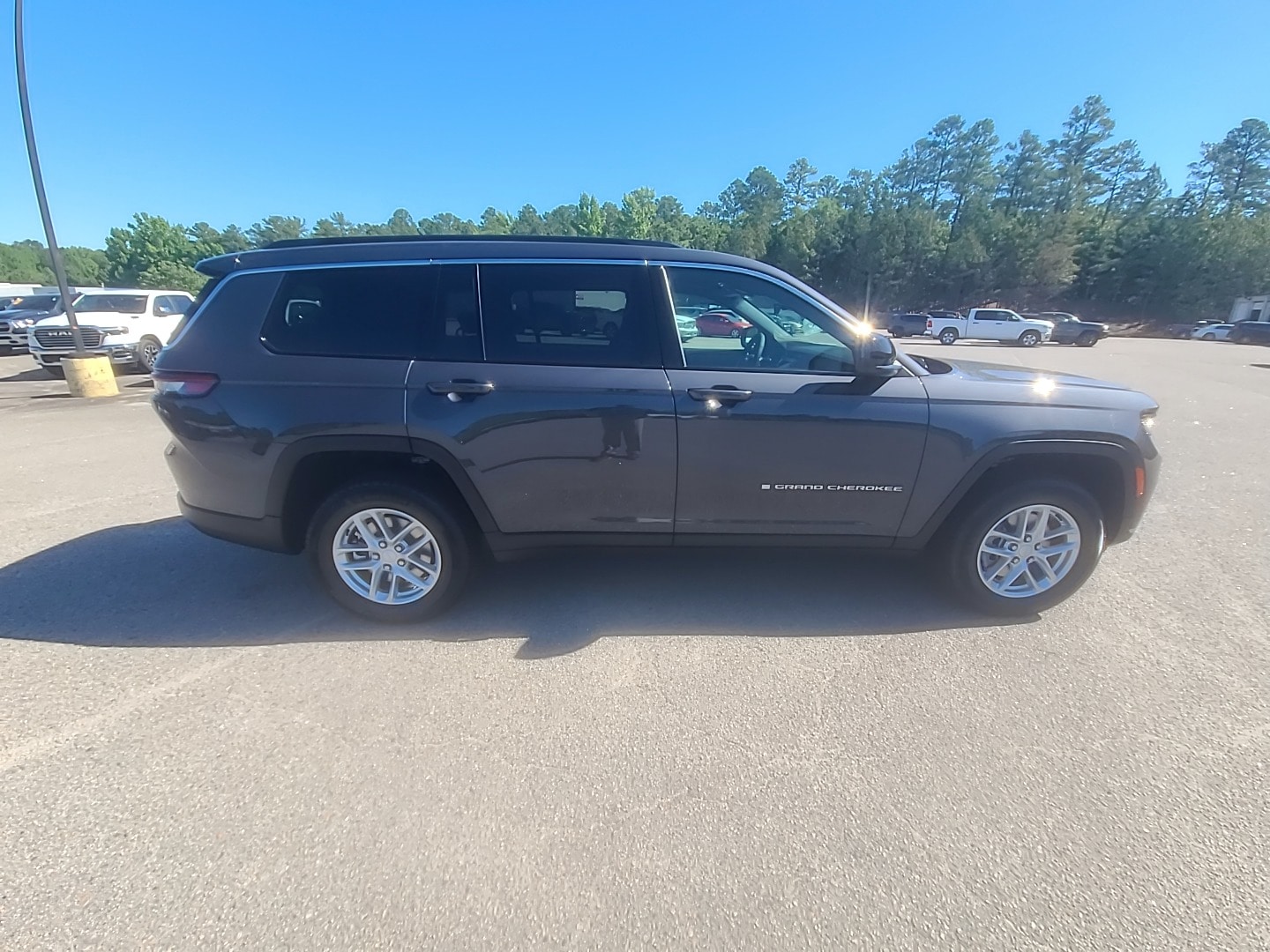 2026 Jeep Grand Cherokee L LAREDO X 4X4 Baltic Gray at Griffin CDJR