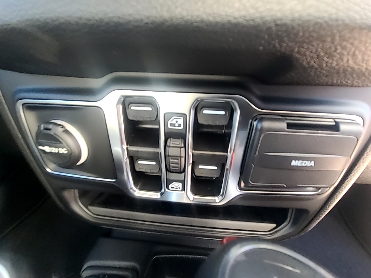 2026 Jeep Wrangler 4-DOOR SPORT S - 10