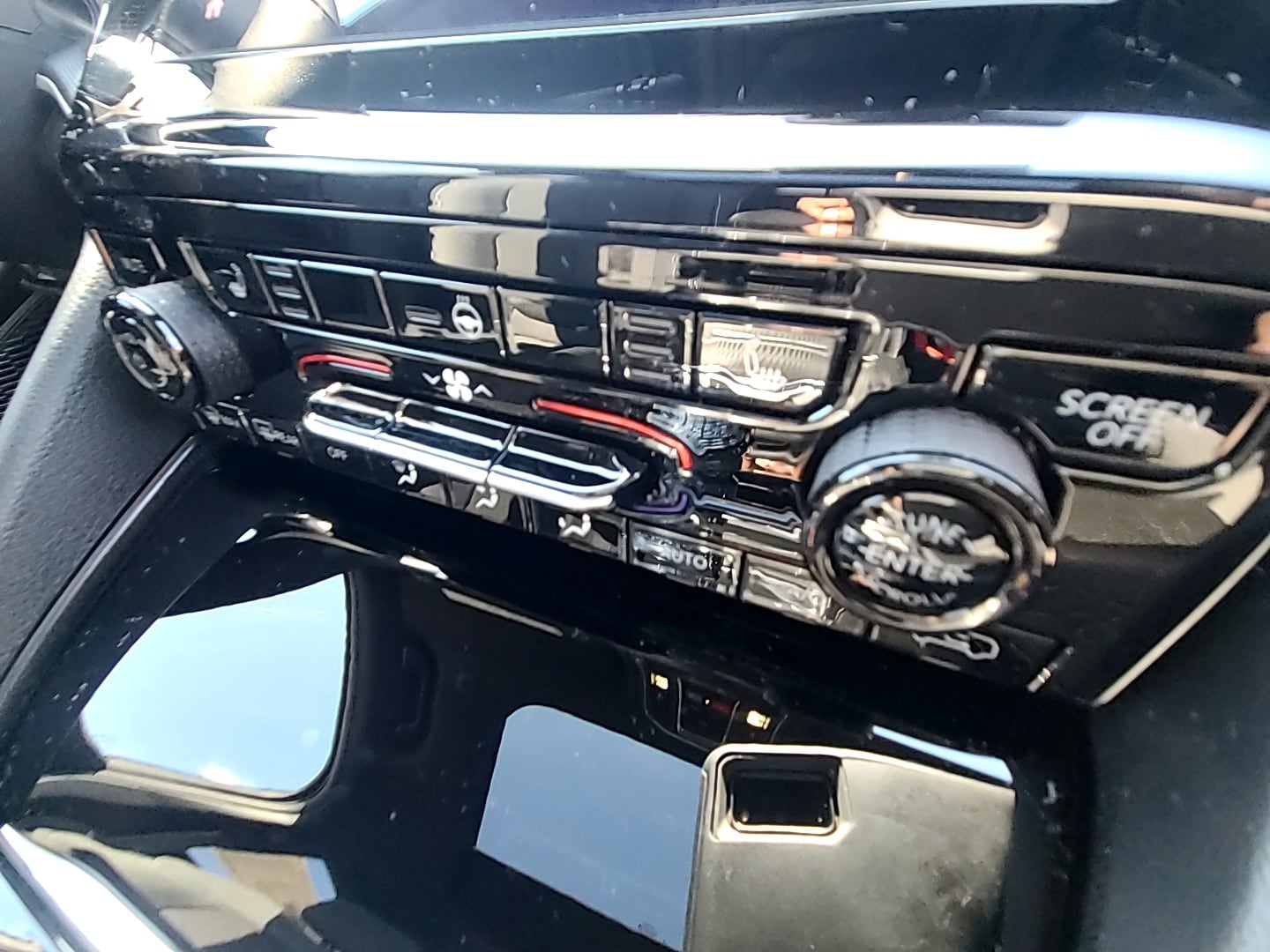 2025 Jeep Grand Cherokee LAREDO X 4X2 - 9