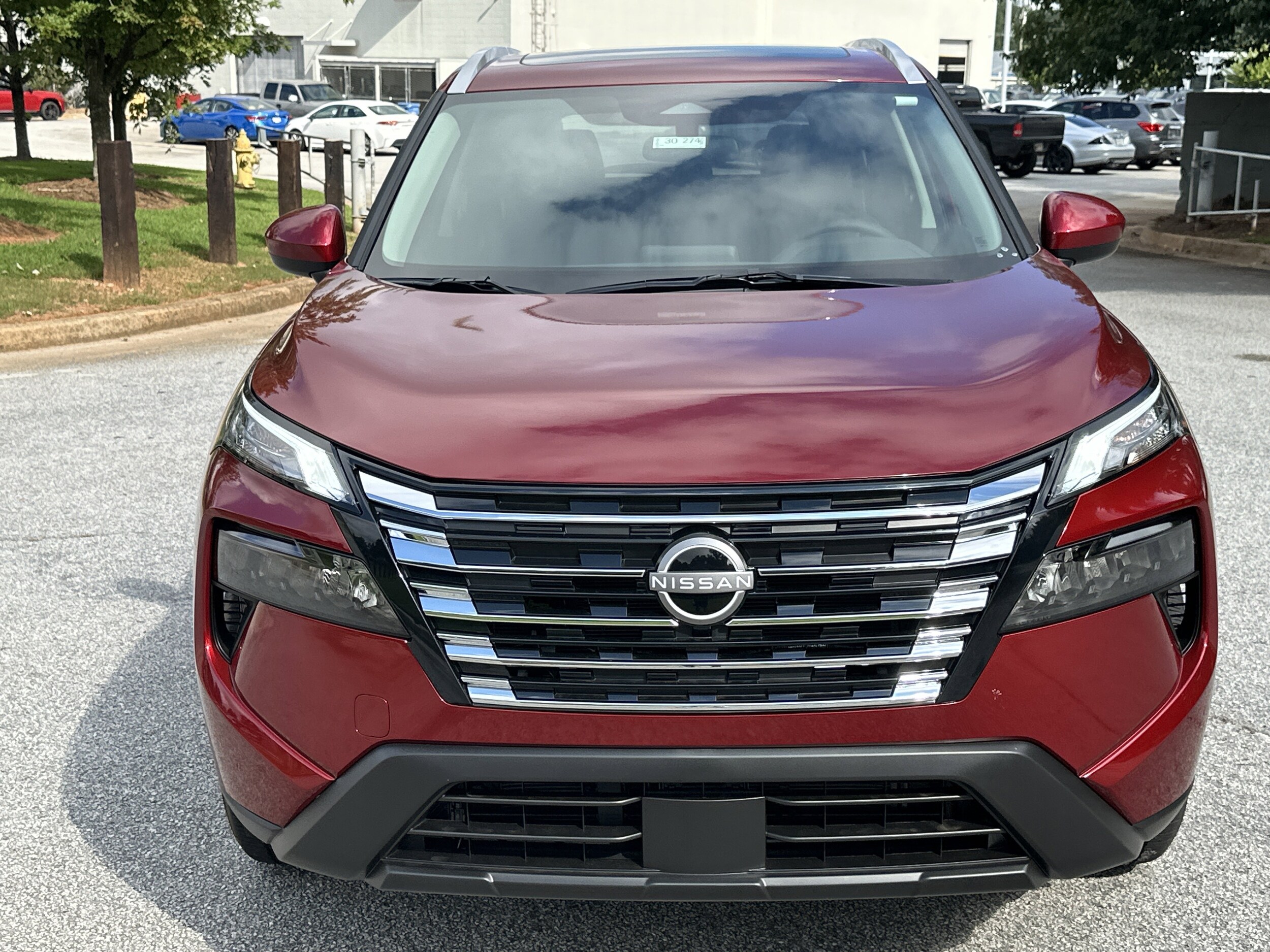 2026 Nissan Rogue SV photo 2