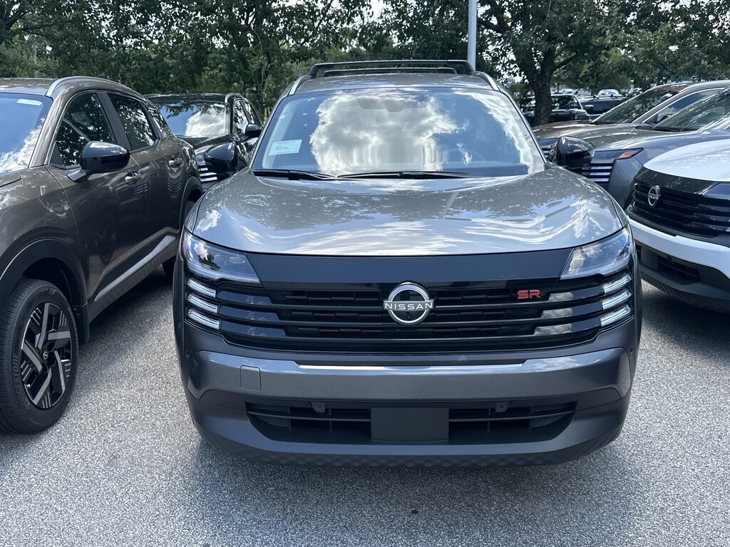 New 2026 Nissan Kicks SR SUV