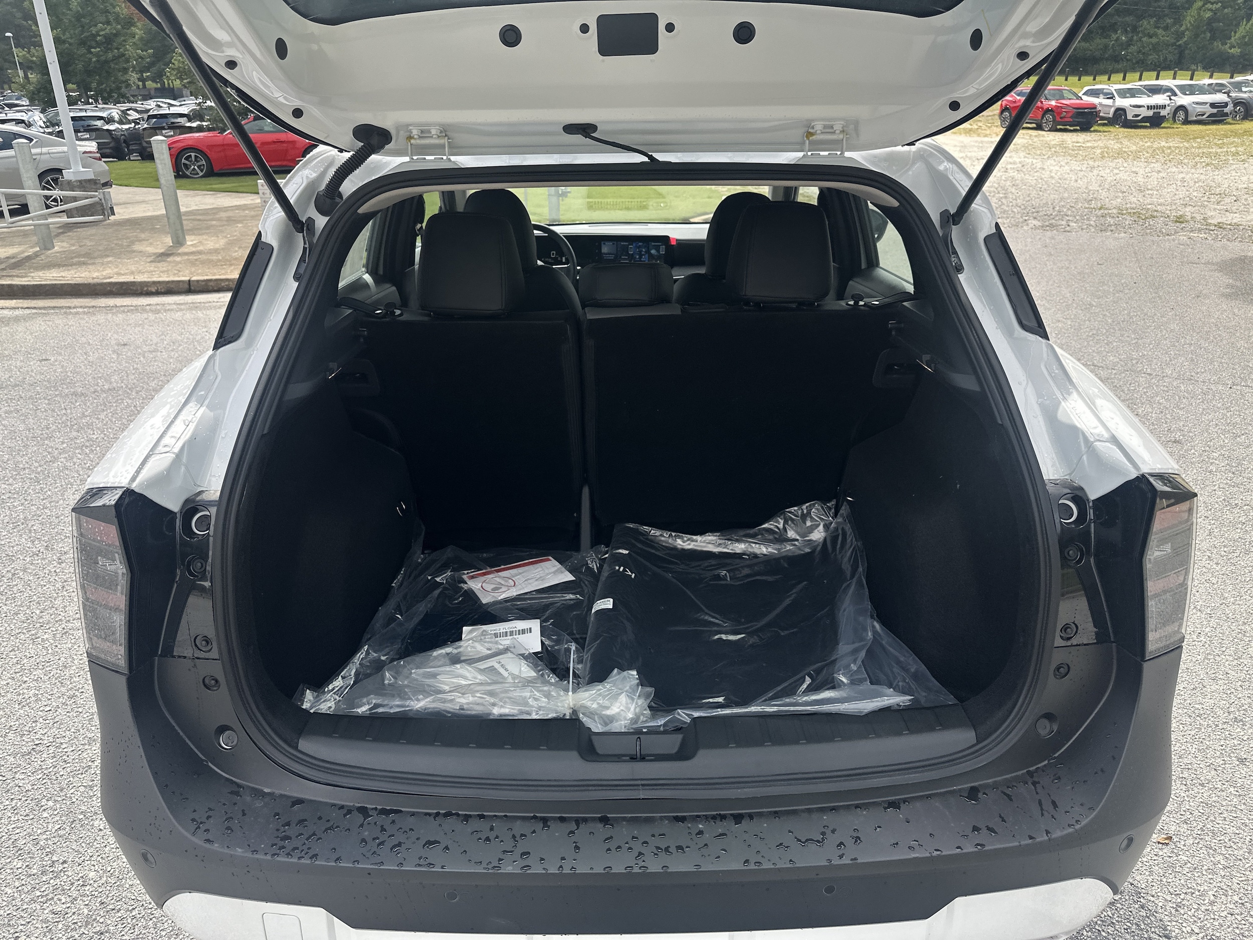 2026 Nissan KICKS S - Photo 18