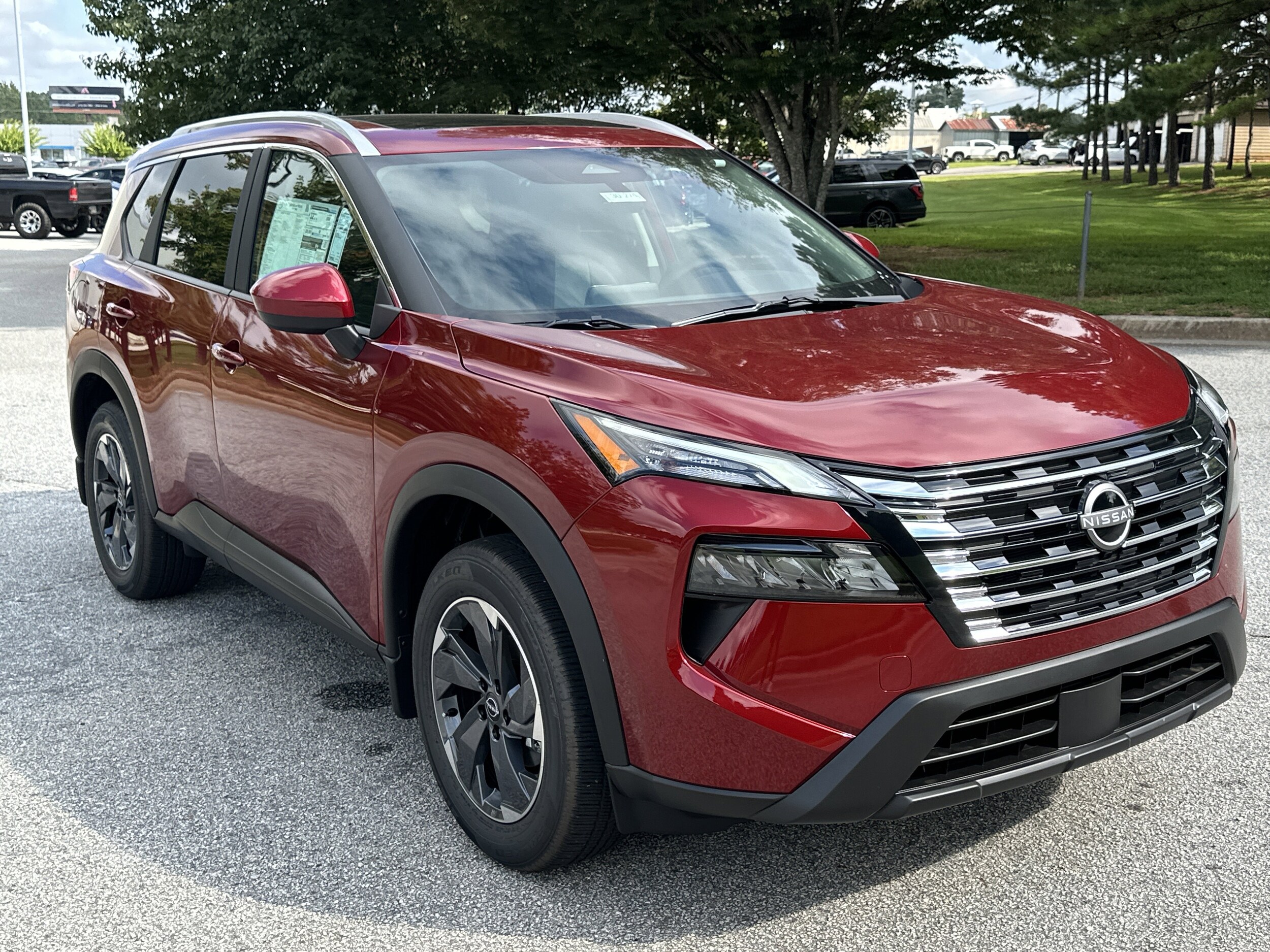 2026 Nissan Rogue SV photo 3