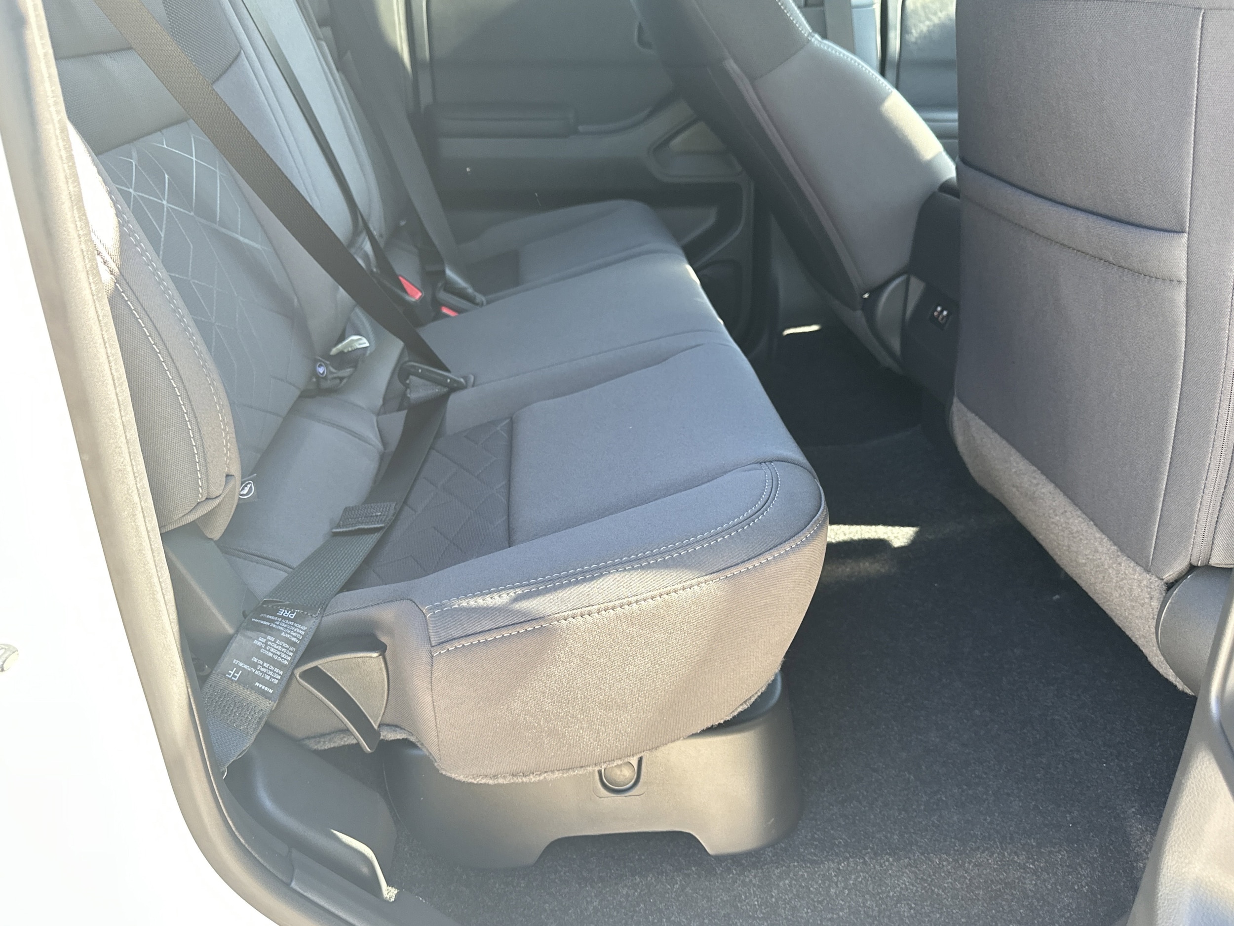2026 Nissan Frontier SV - Photo 15