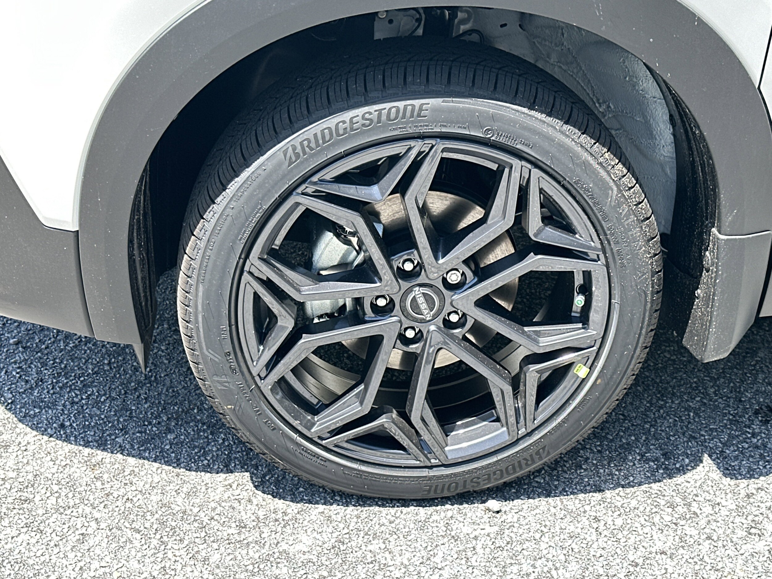 2025 Nissan Kicks SR - Photo 11