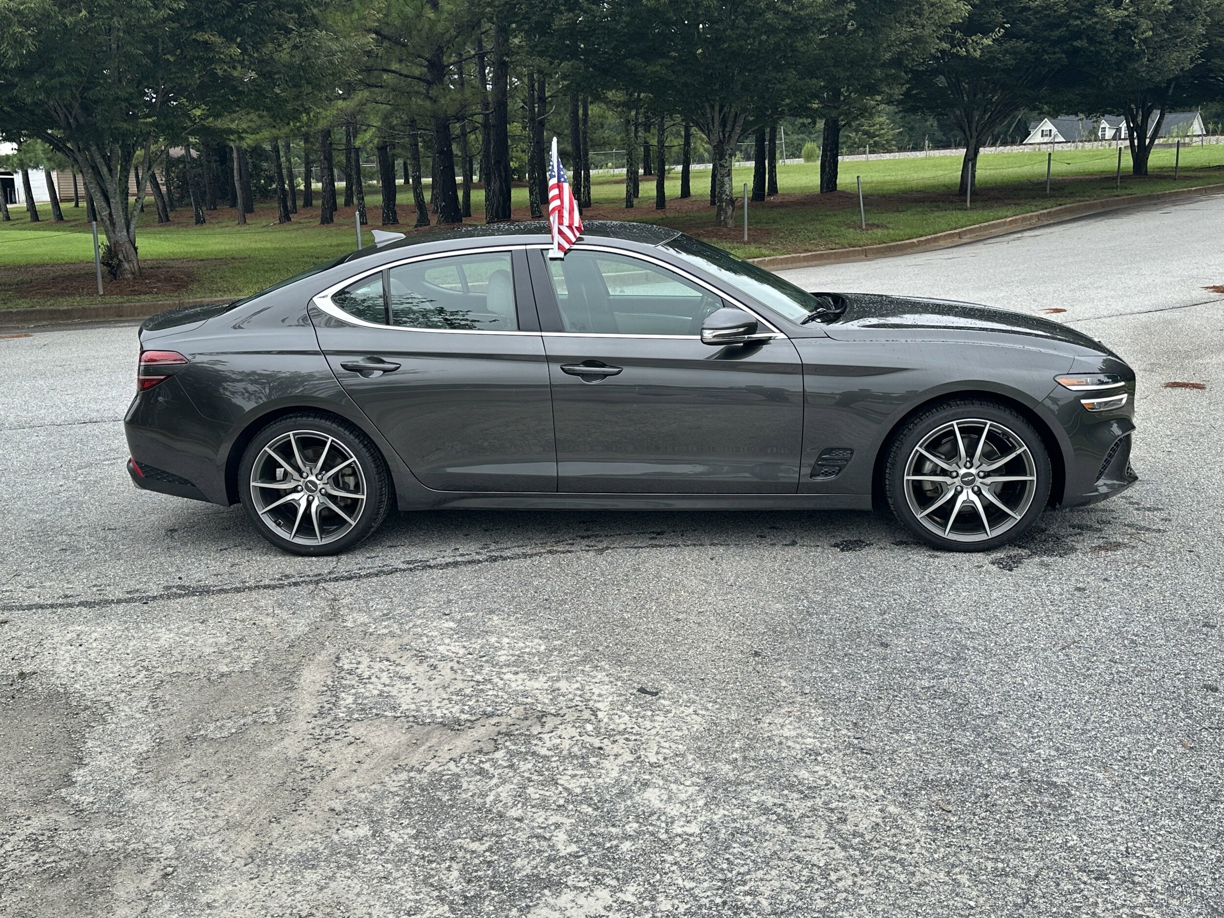 2023 Genesis G70 2.0T photo 3