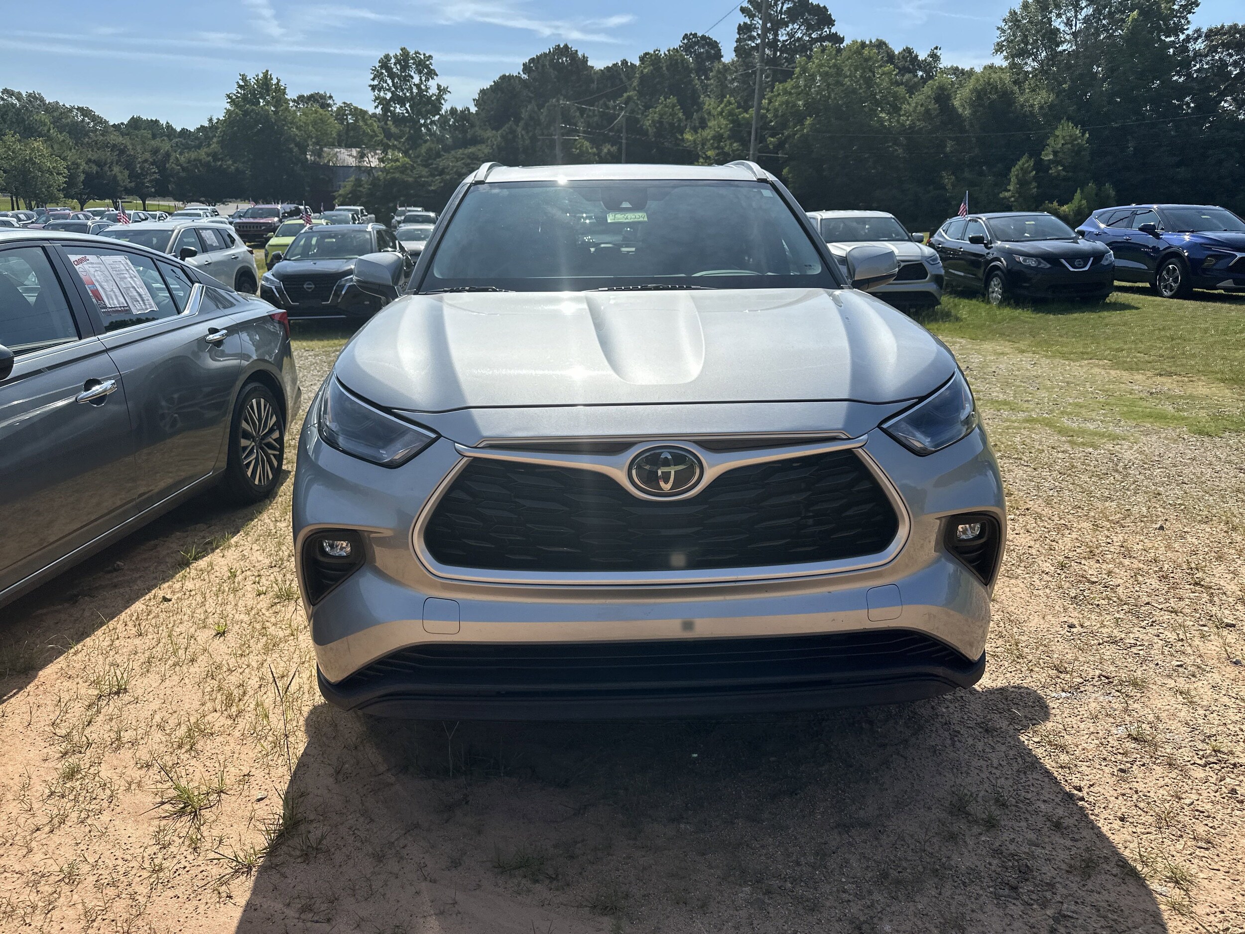 2022 Toyota Highlander XLE photo 4