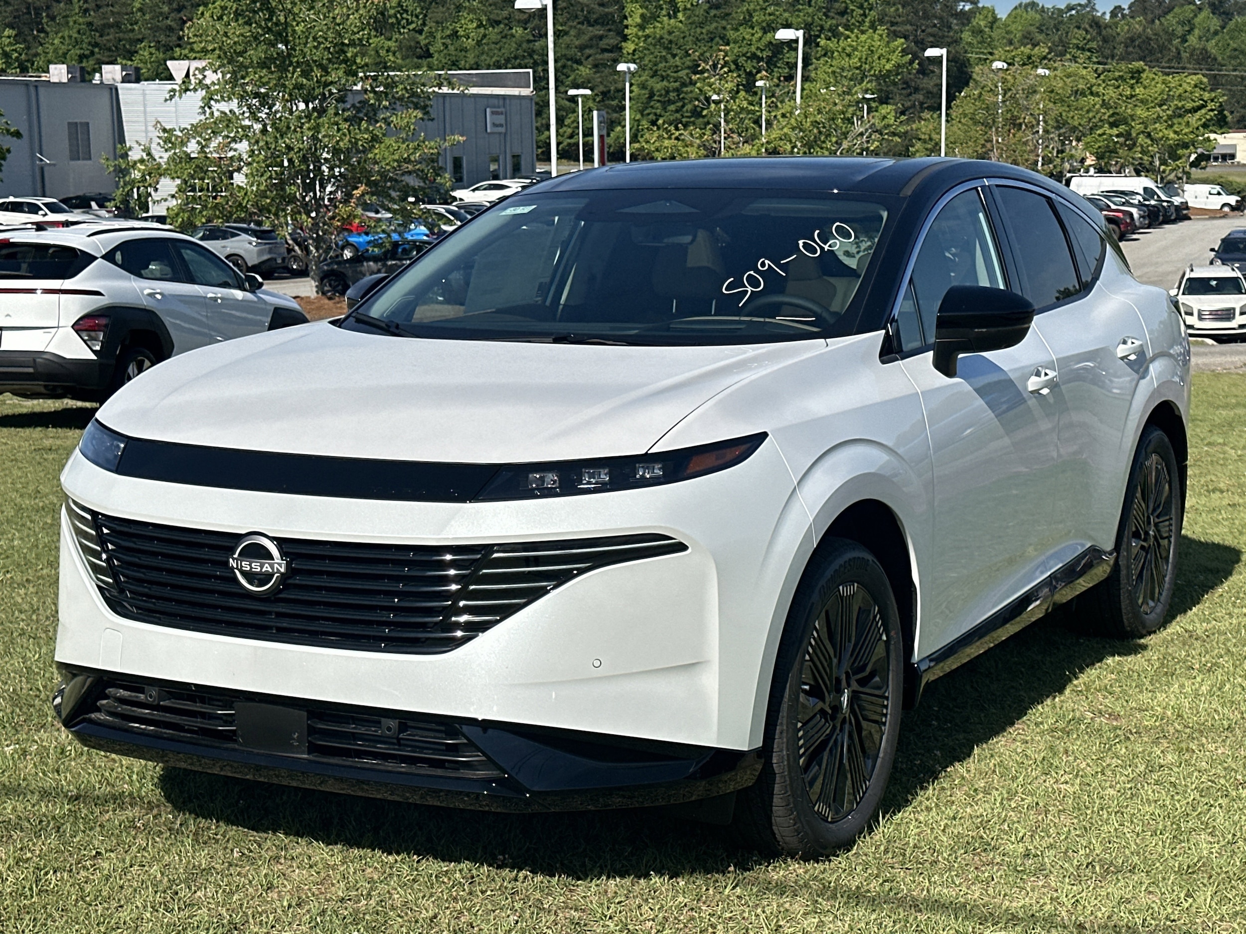 2026 Nissan Murano Platinum AWD's photo