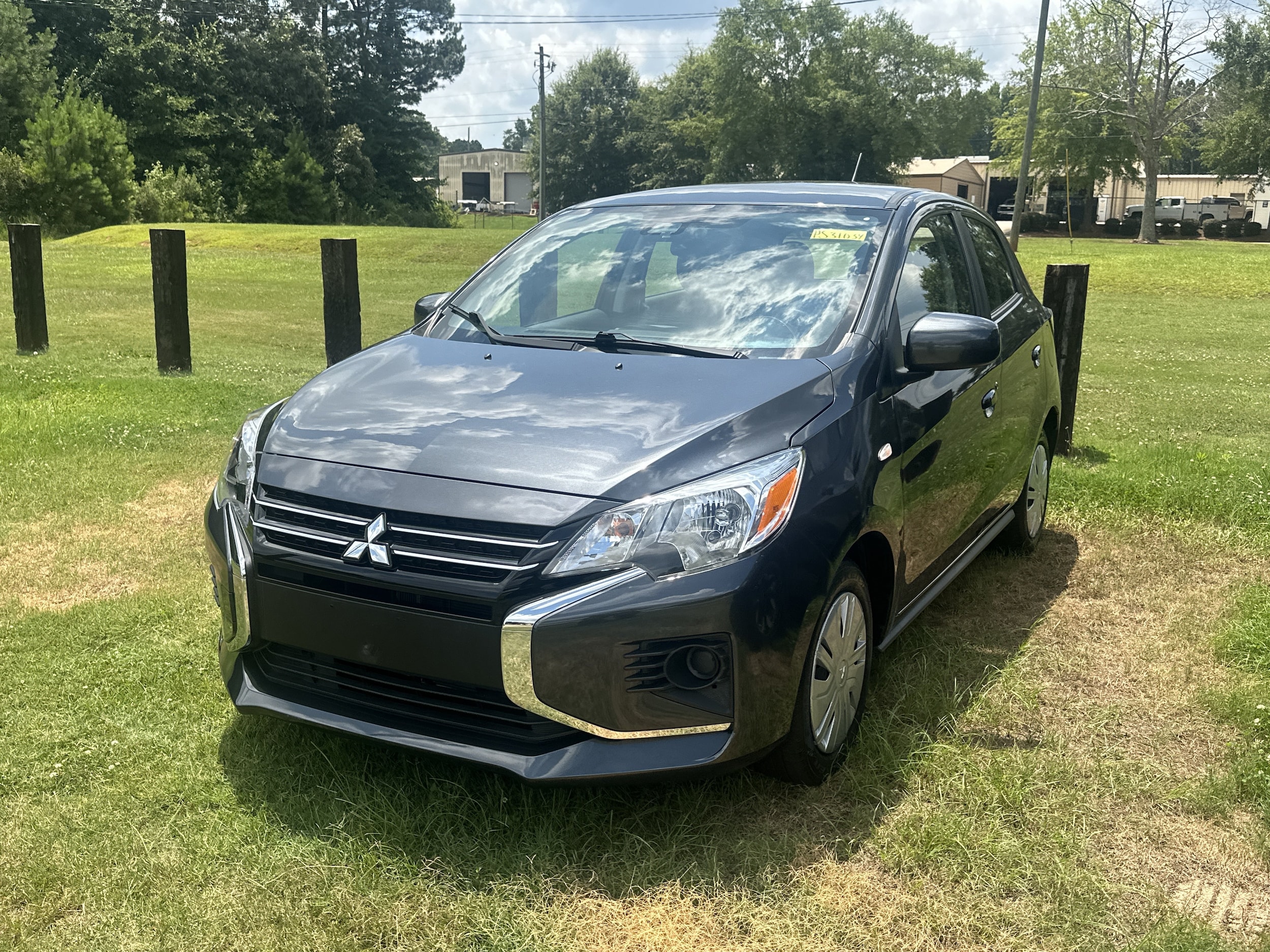 2024 Mitsubishi Mirage ES CVT's photo