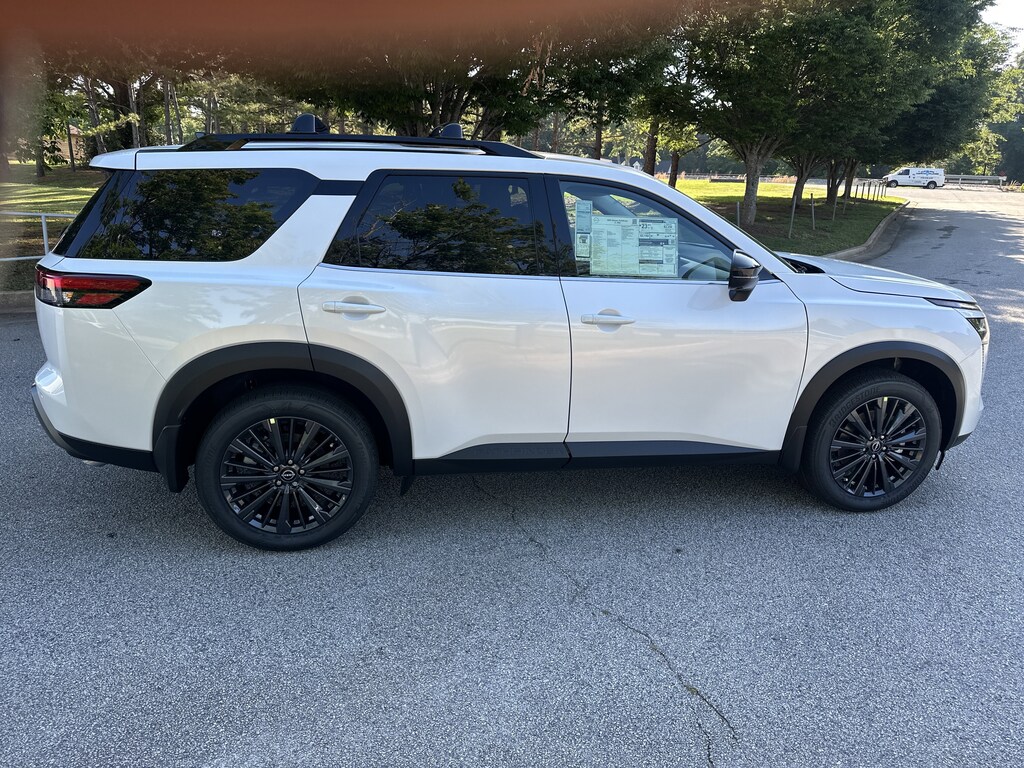 New 2026 Nissan Pathfinder SL SUV