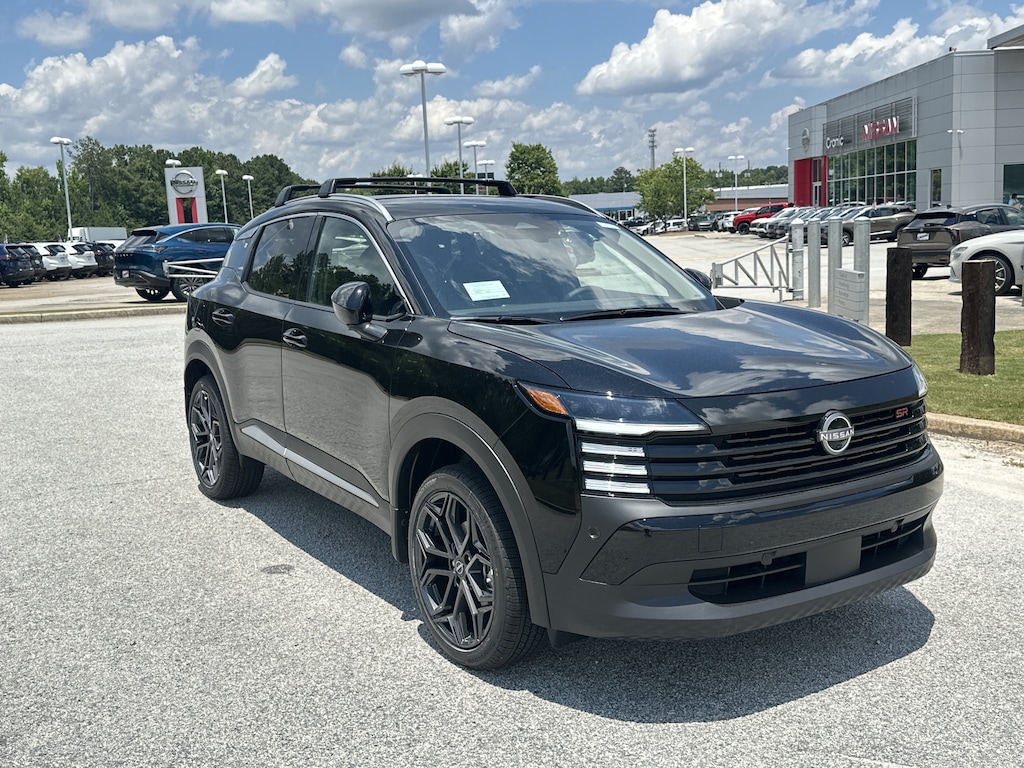 New 2026 Nissan Kicks SR SUV