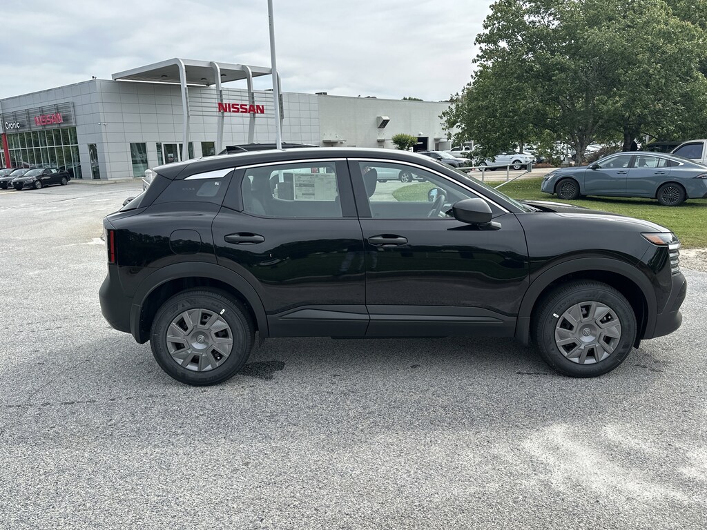 New 2026 Nissan Kicks S SUV