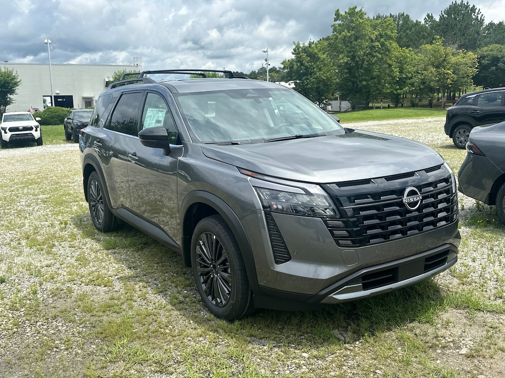 New 2026 Nissan Pathfinder SL SUV