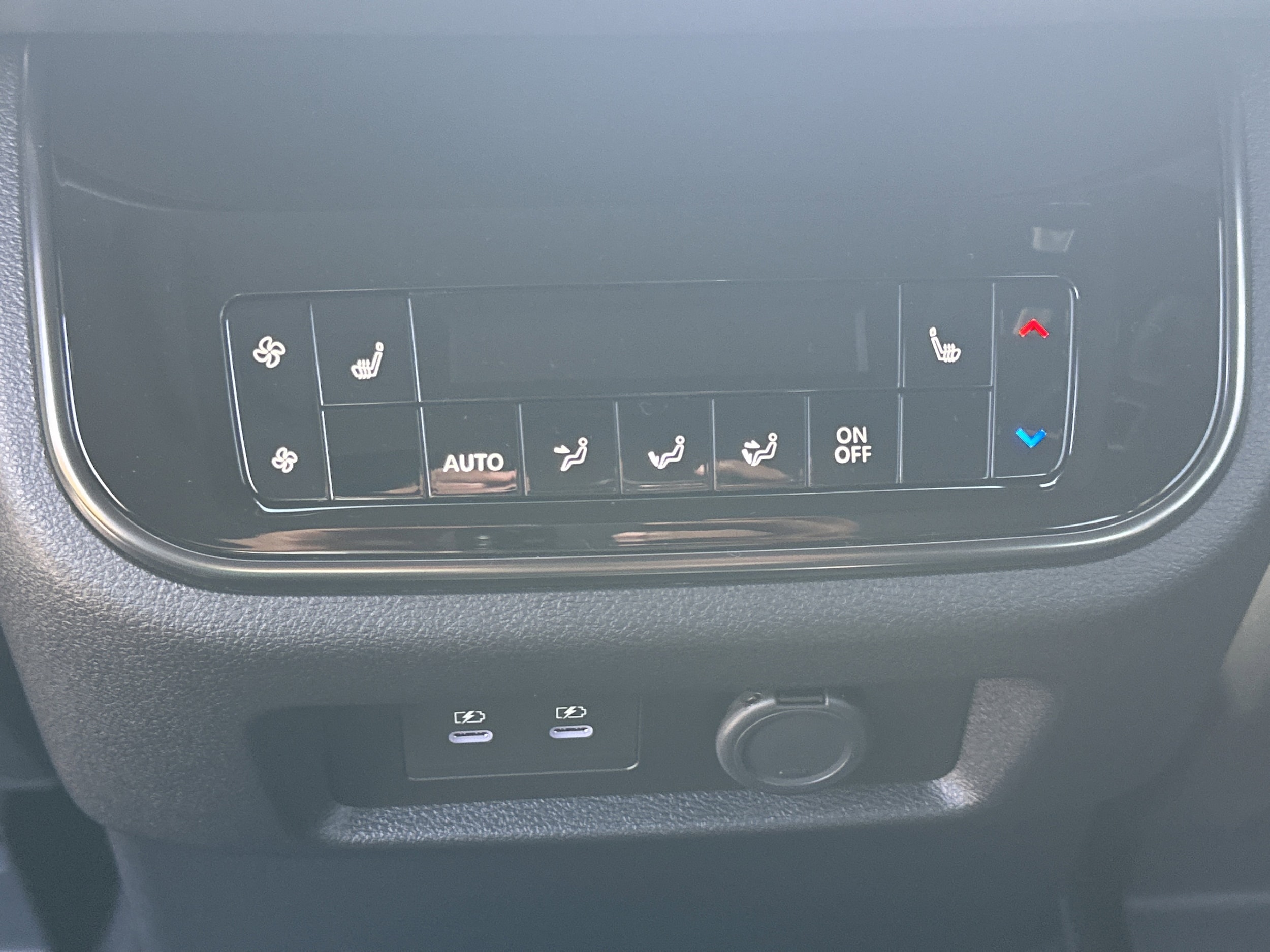 2026 Nissan Armada PRO-4X - Photo 25