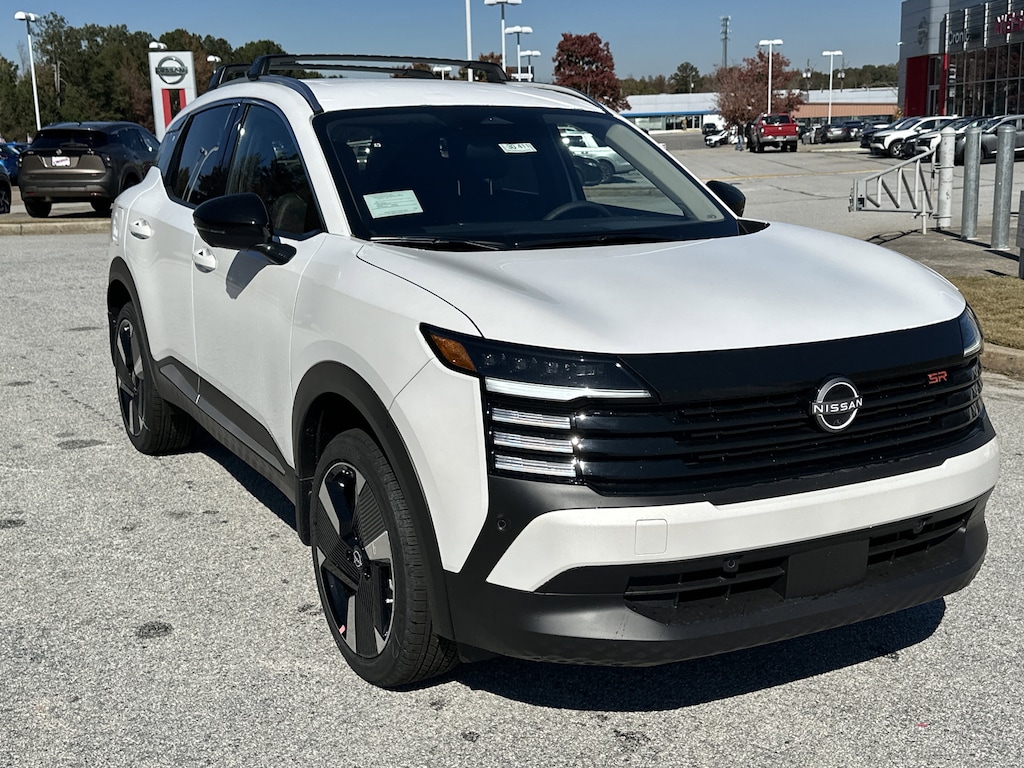 New 2026 Nissan Kicks SR SUV