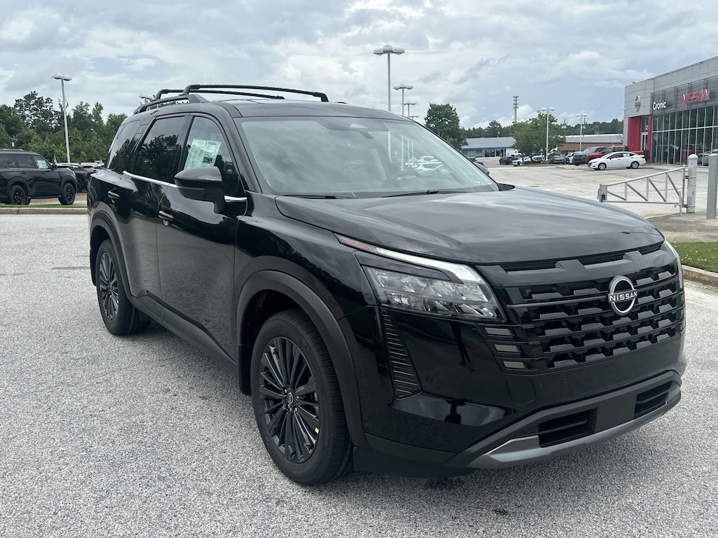 New 2026 Nissan Pathfinder SL SUV