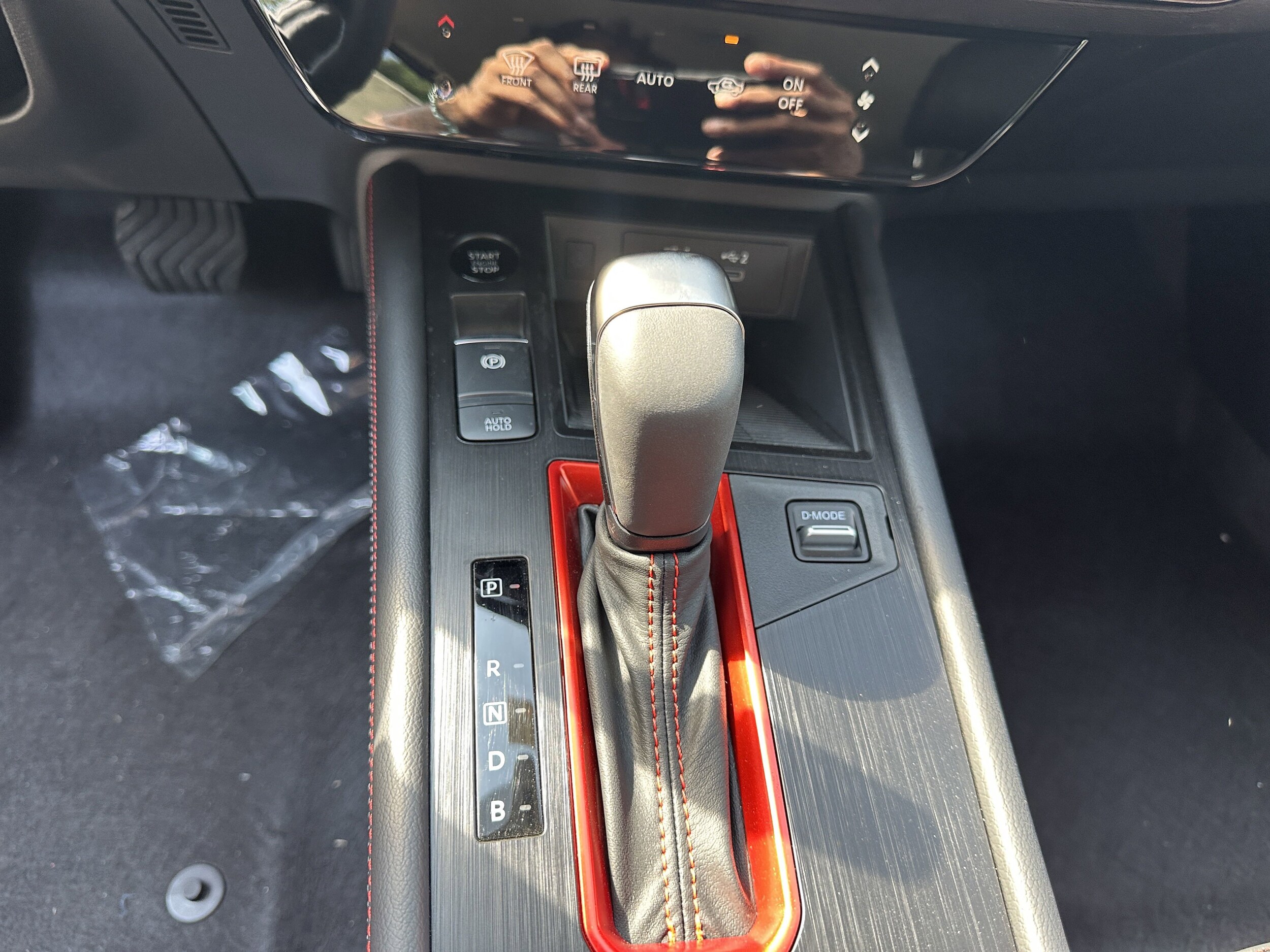 2025 Nissan Kicks SR AWD - Photo 29