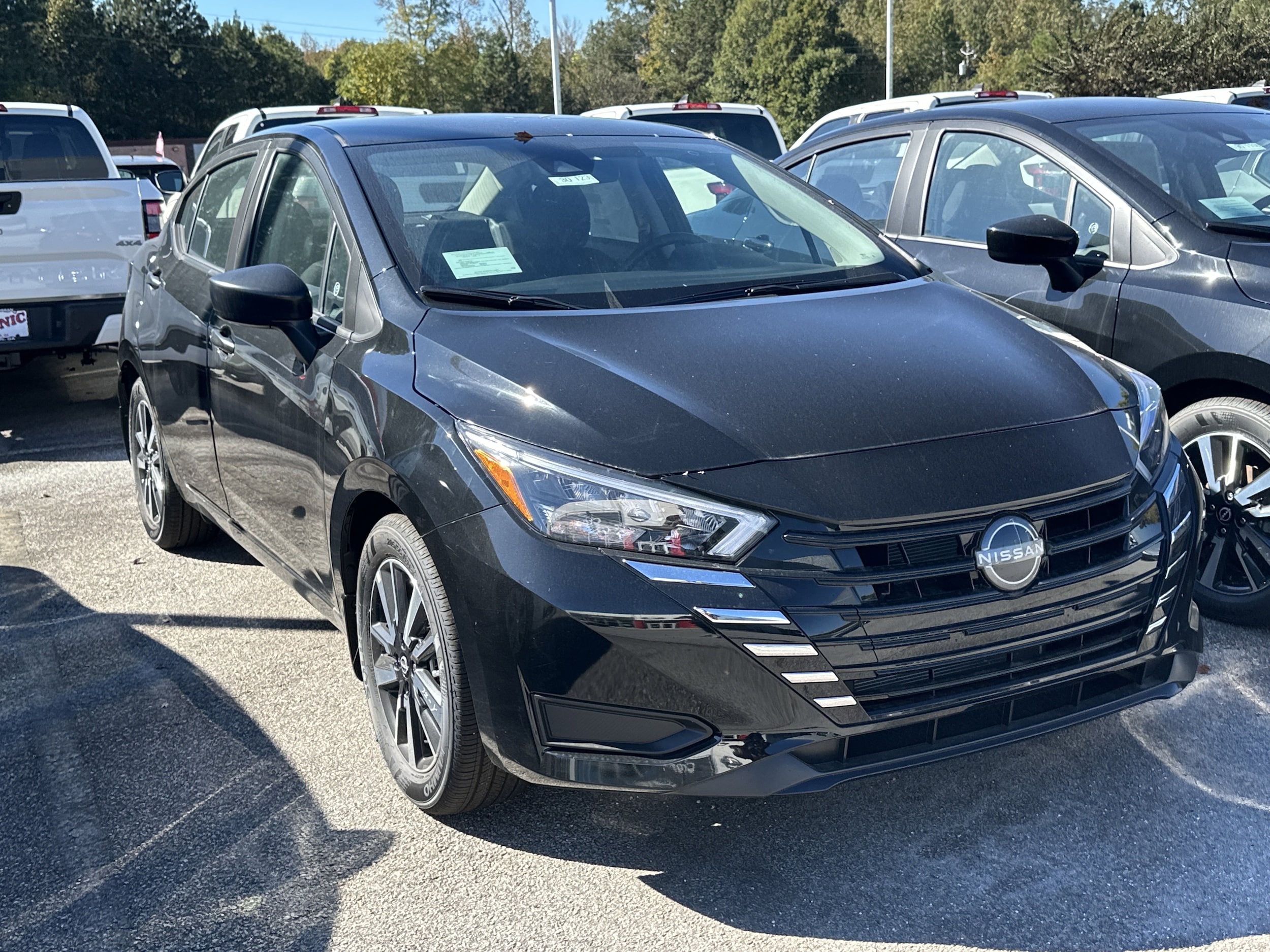 2025 Nissan Versa Sedan S's photo