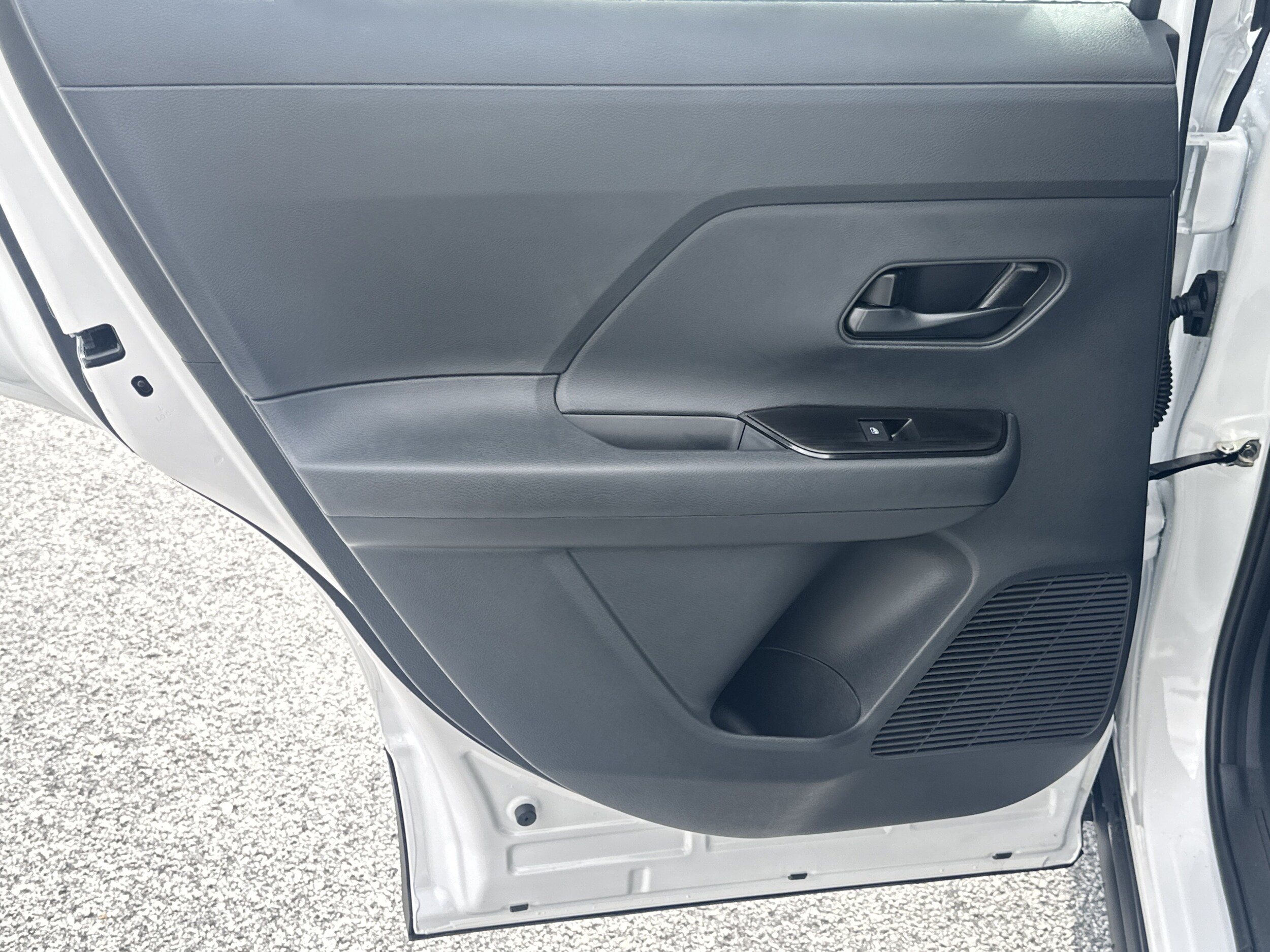 2026 Nissan KICKS S - Photo 21