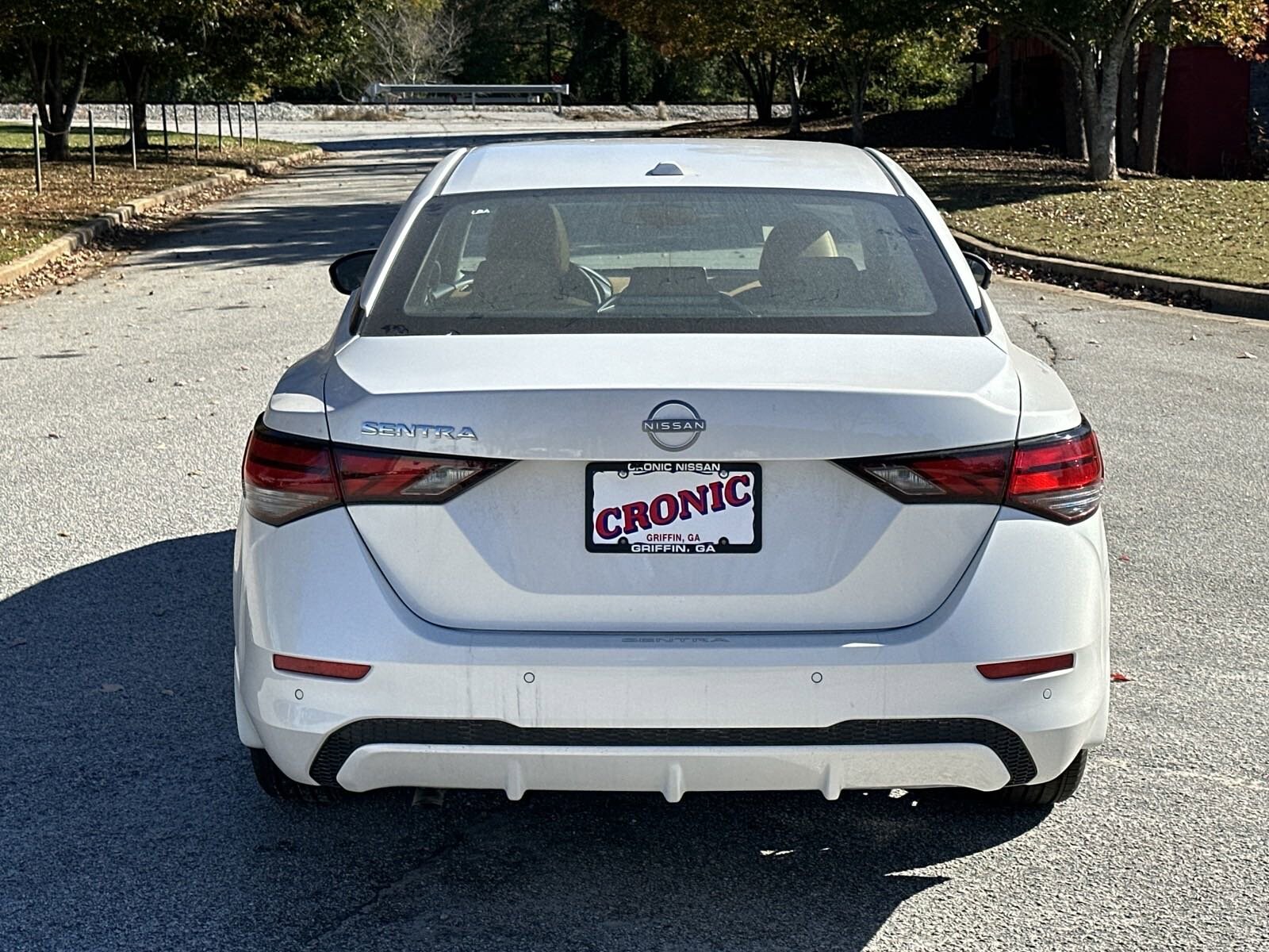 2025 Nissan Sentra SV photo 4