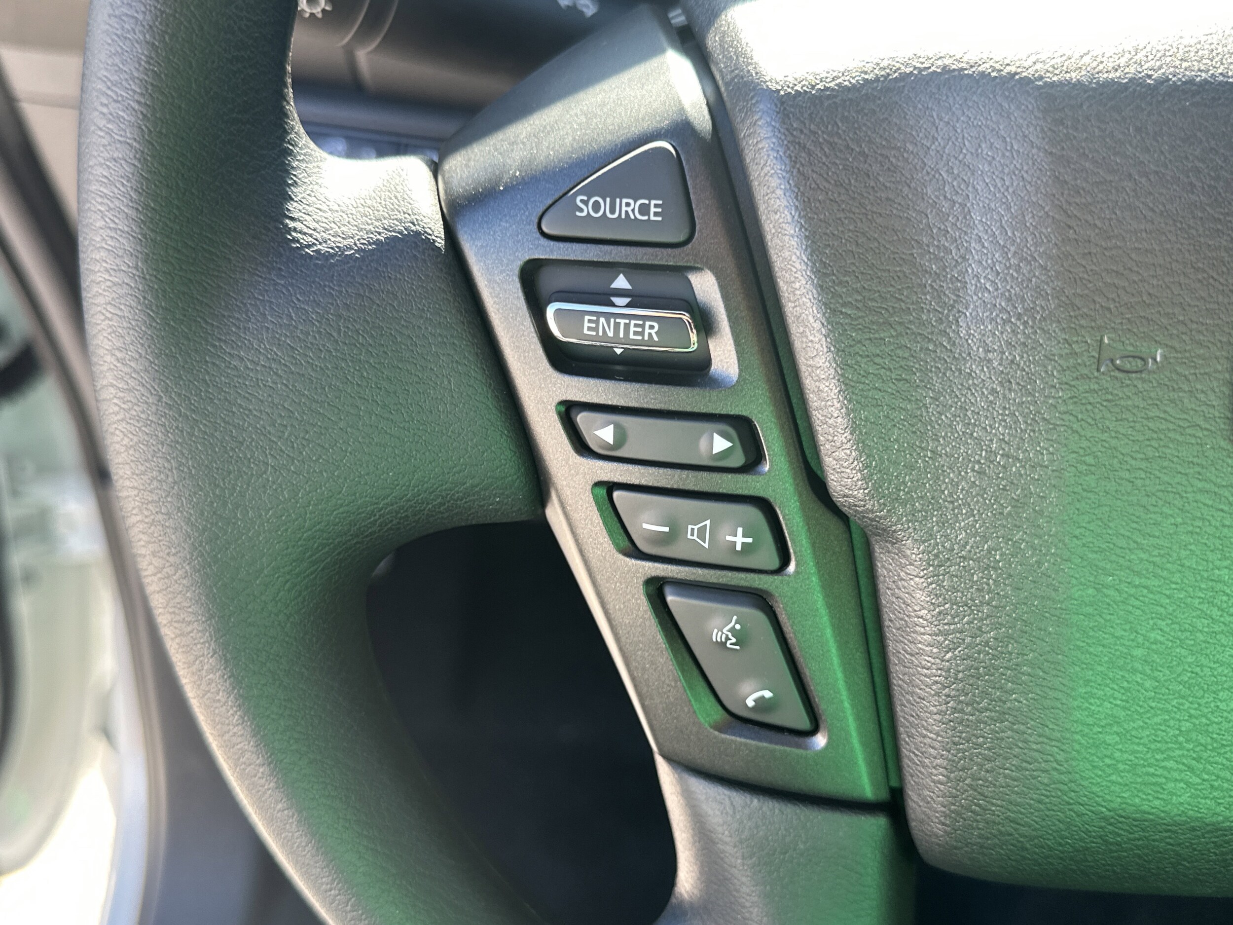 2026 Nissan Frontier SV - Photo 24