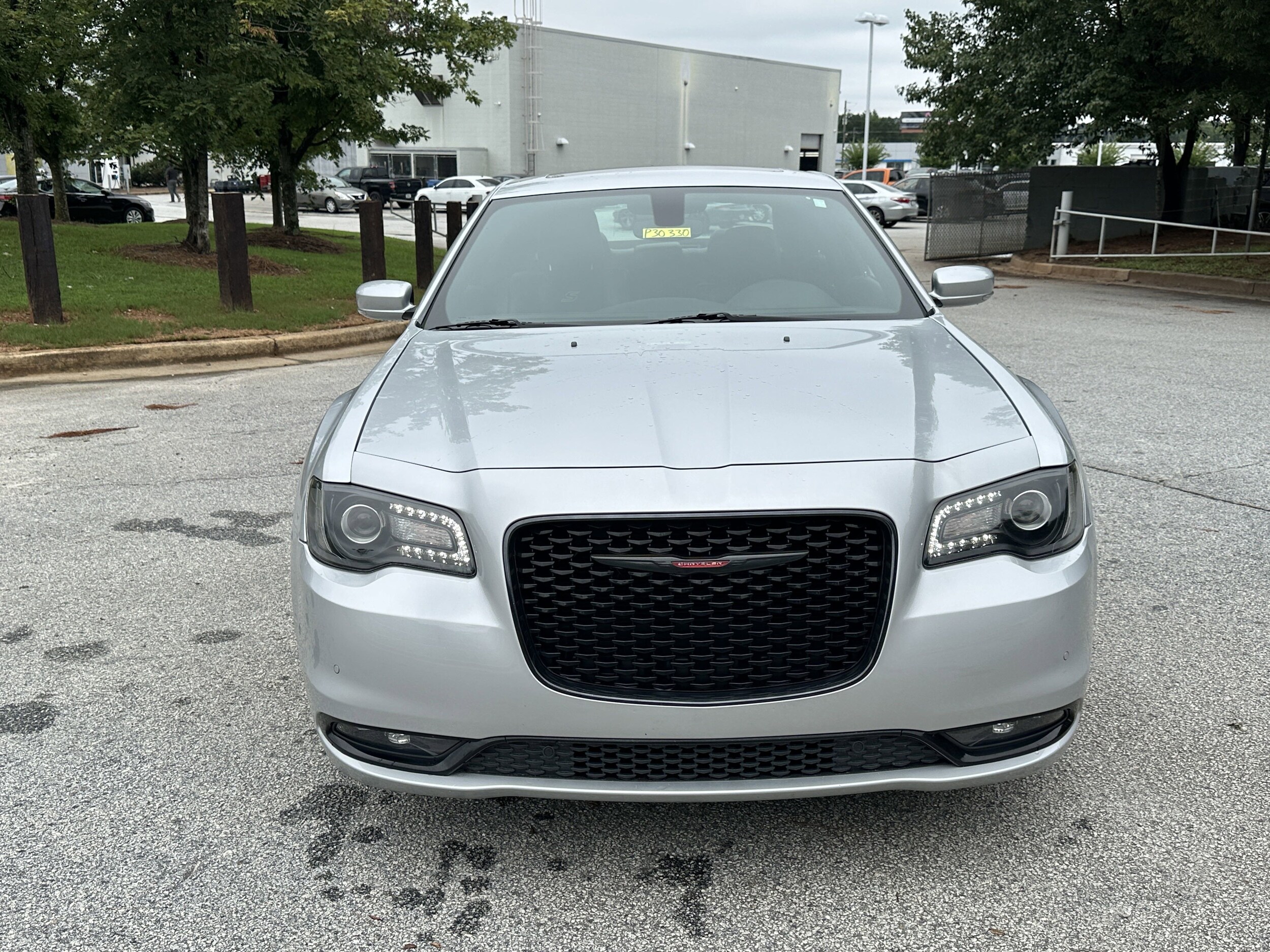 2023 Chrysler 300 S photo 2