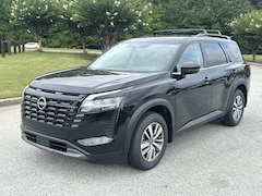 2026 Nissan Pathfinder SL SUV