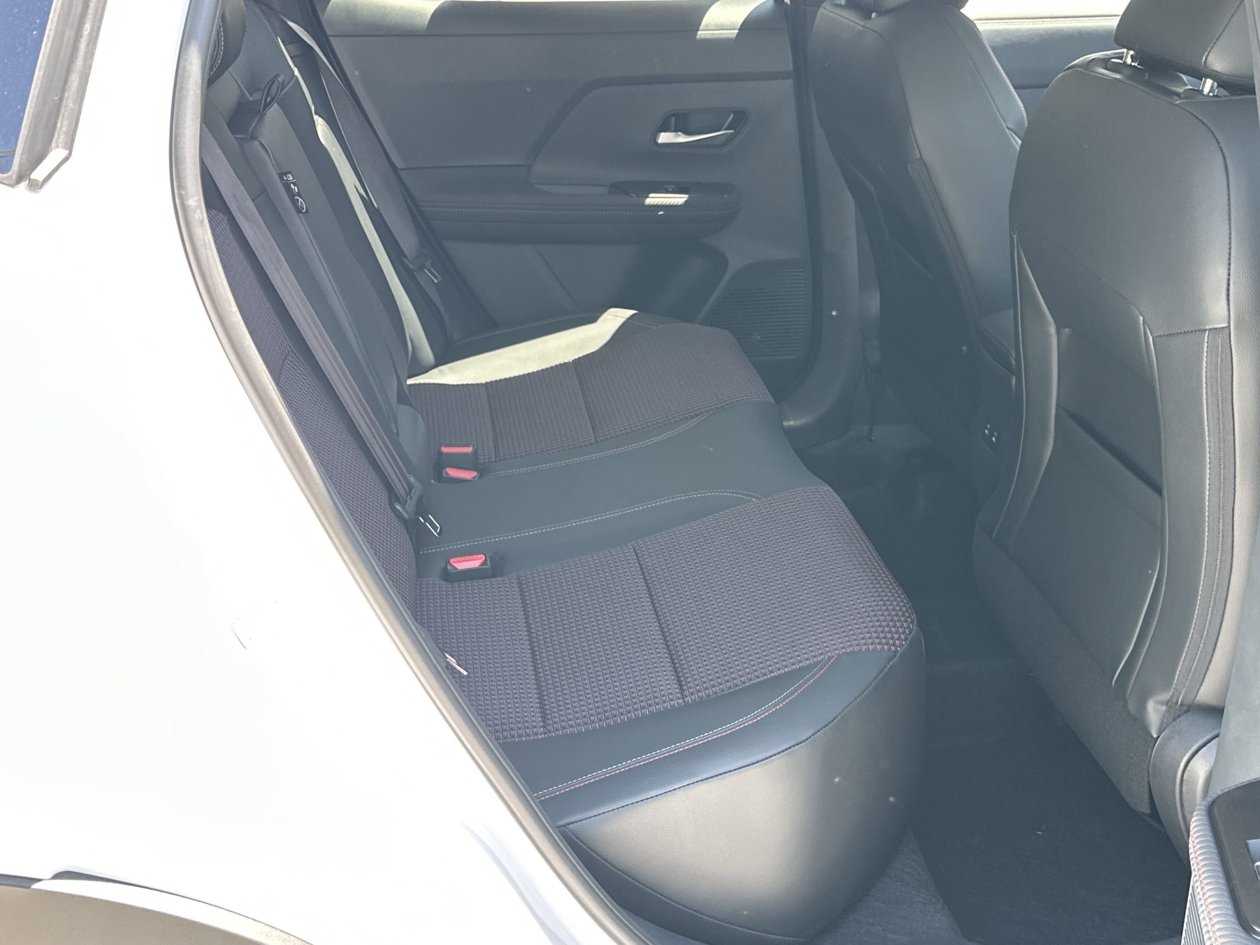 2025 Nissan Kicks SR - Photo 15