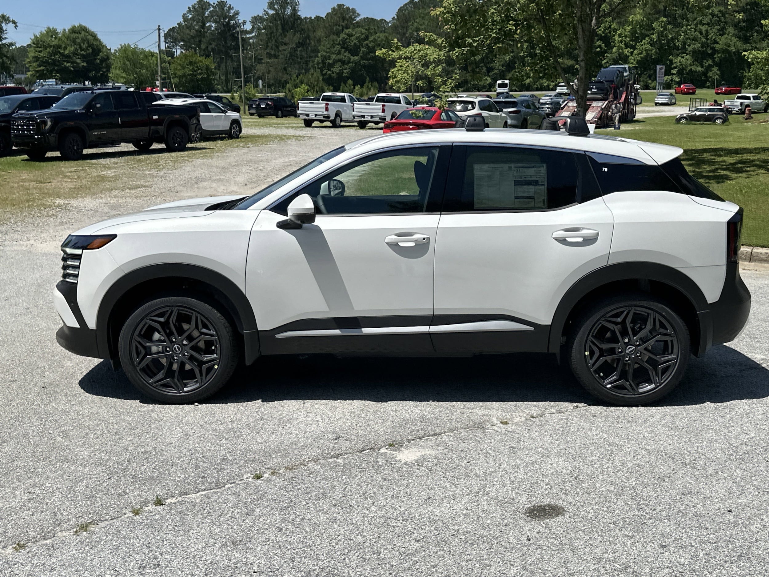 2025 Nissan Kicks SR - Photo 8