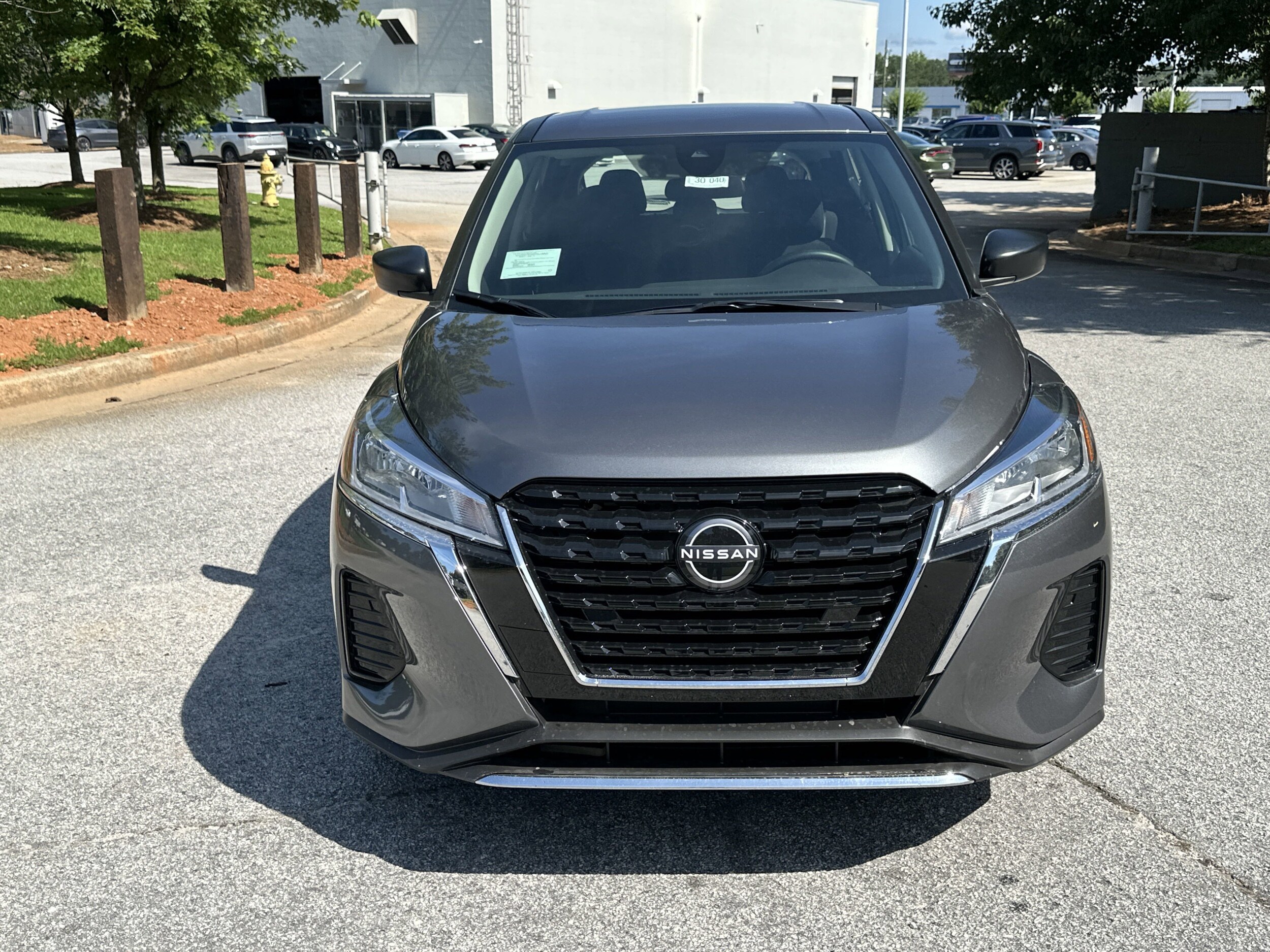 2025 Nissan Kicks Play S photo 2
