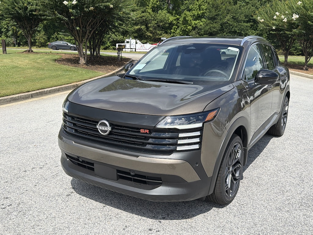 New 2026 Nissan Kicks SR SUV