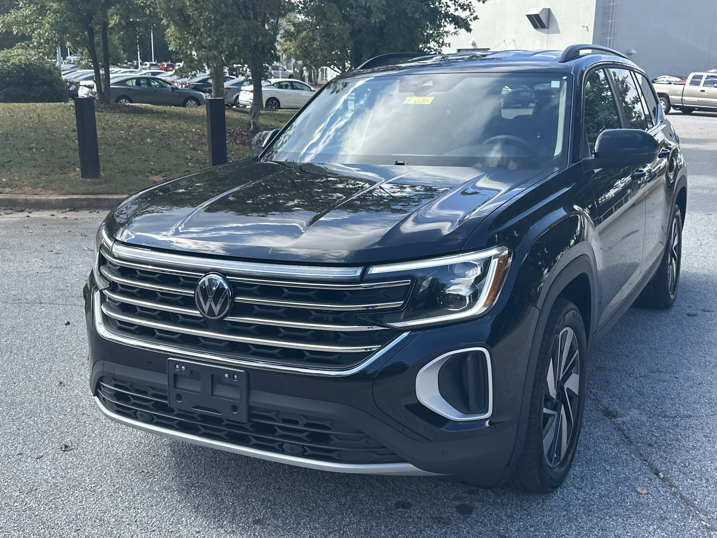 2024 Volkswagen Atlas SE w/Tech's photo