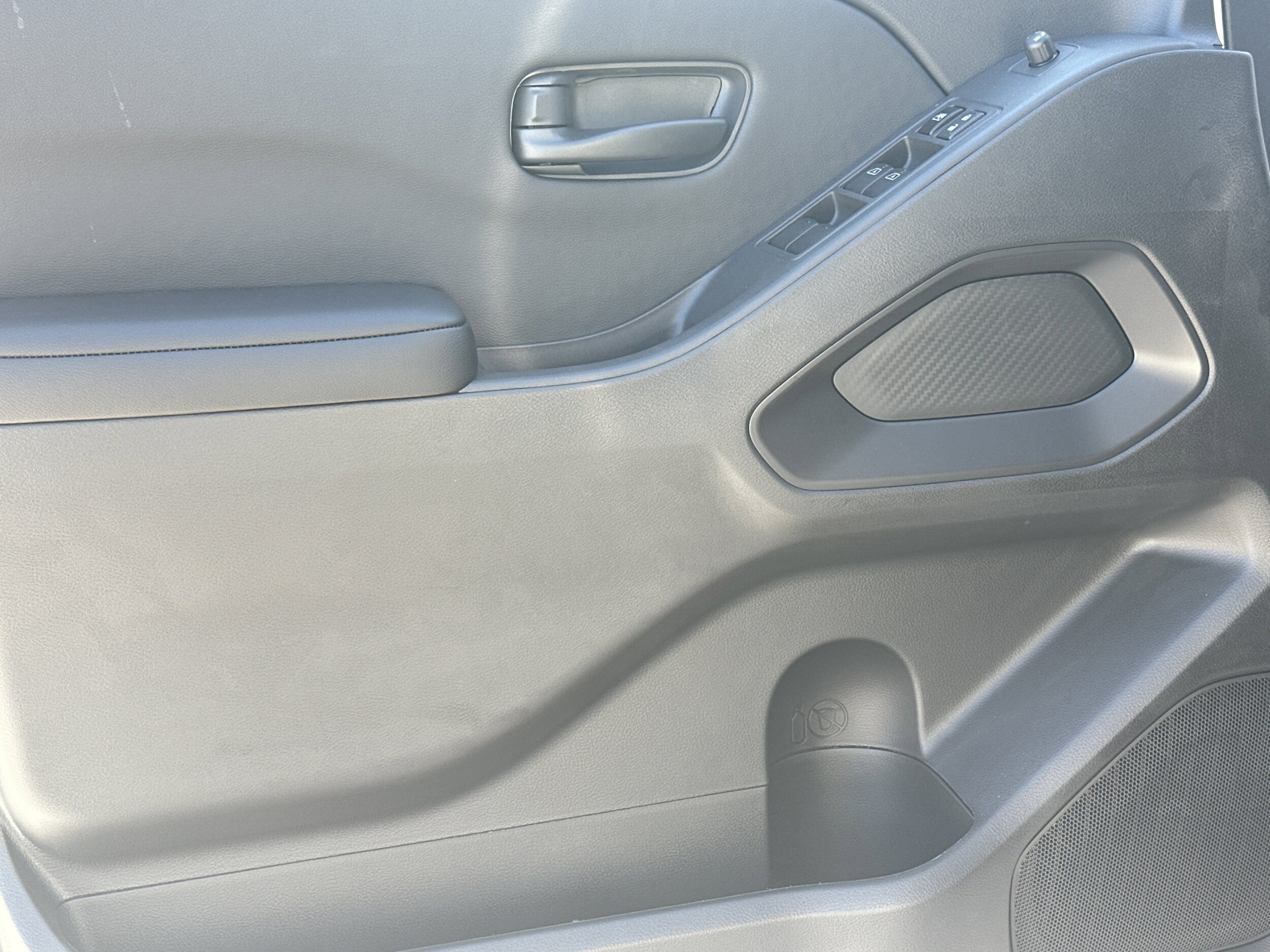 2026 Nissan Frontier SV - Photo 10