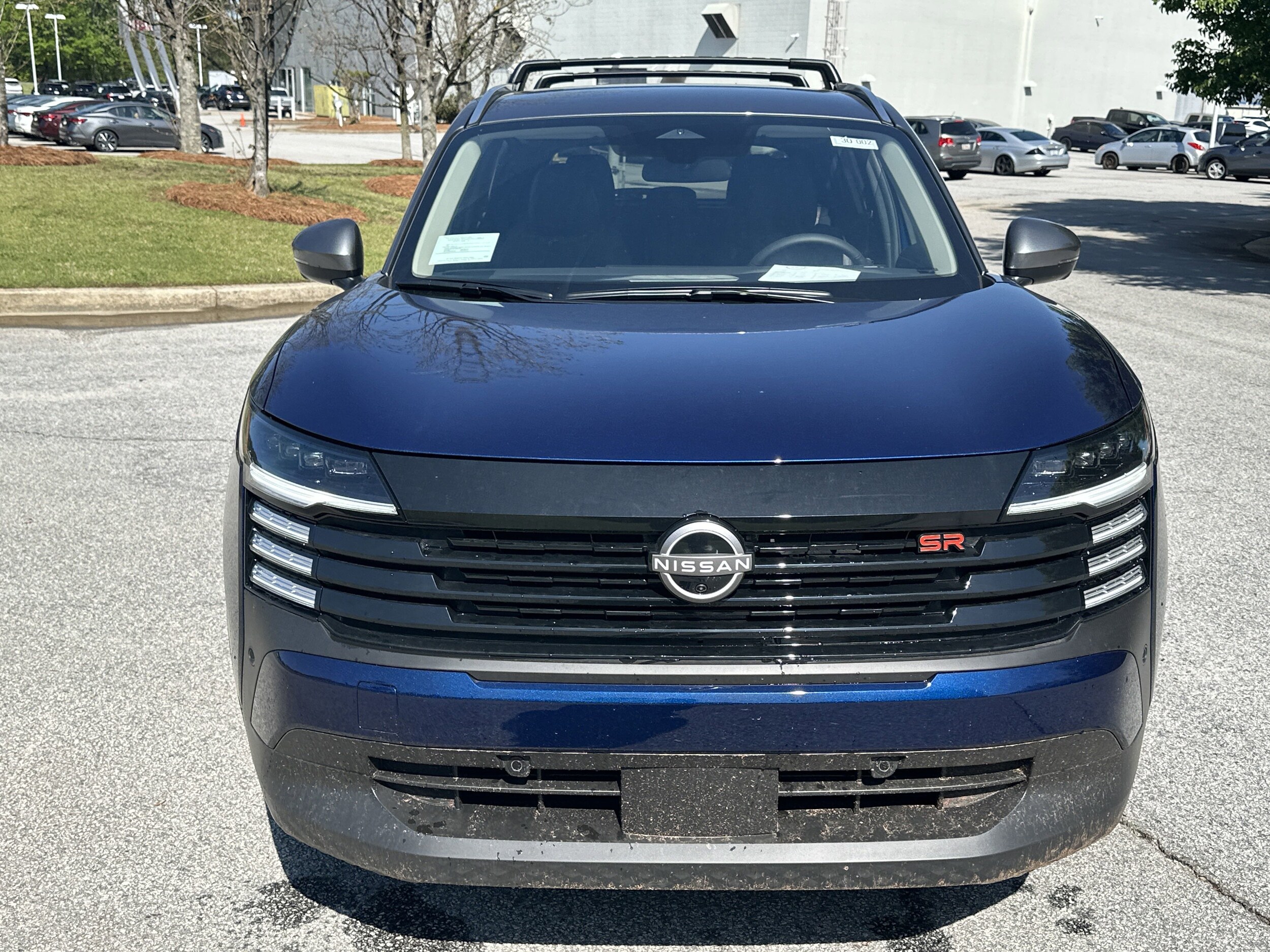 2025 Nissan Kicks SR photo 2